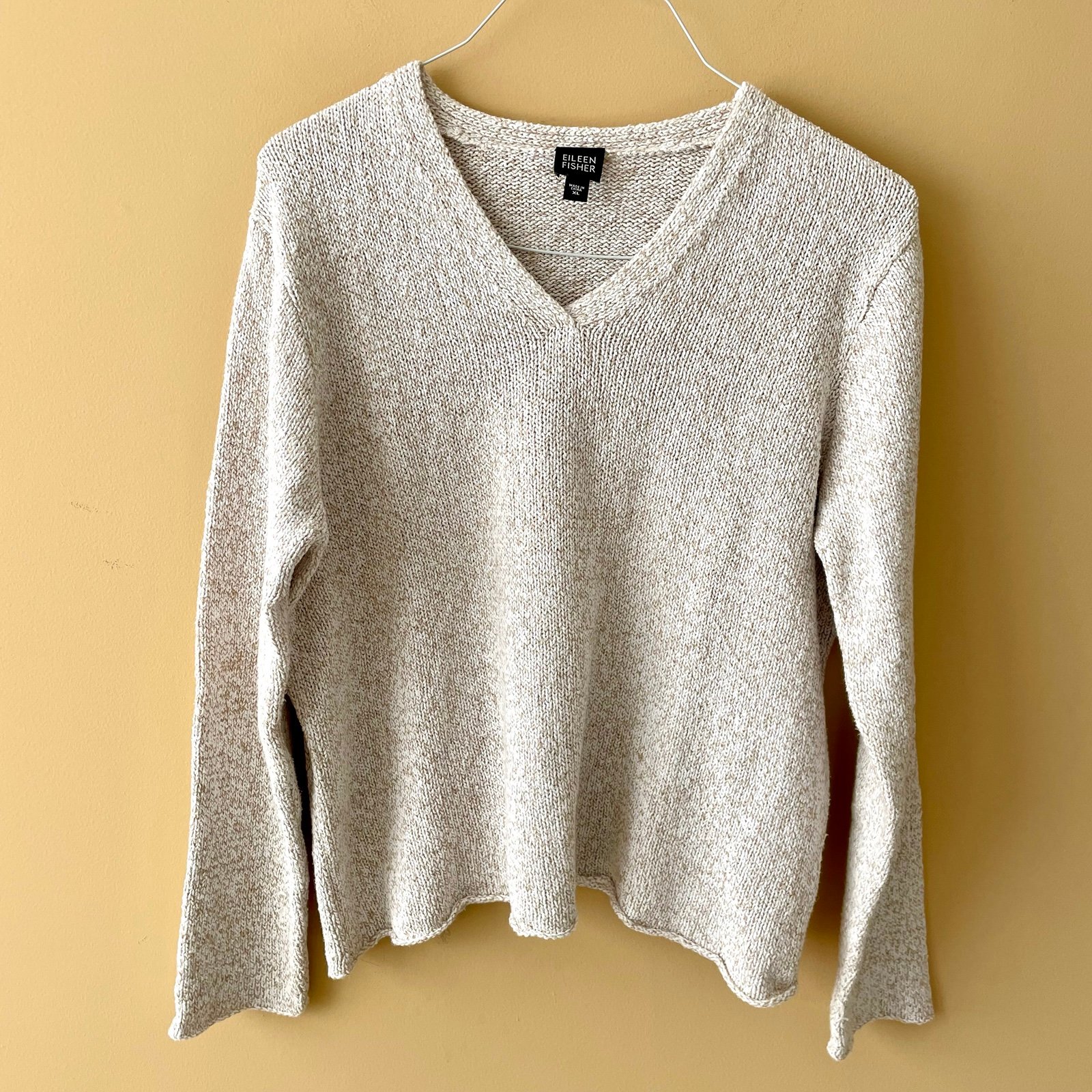 EILEEN FISHER Cotton Linen Rolled Hem V-neck Sweater in Cream/White