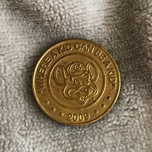 VTG Chuck E. Cheese Coin 2009