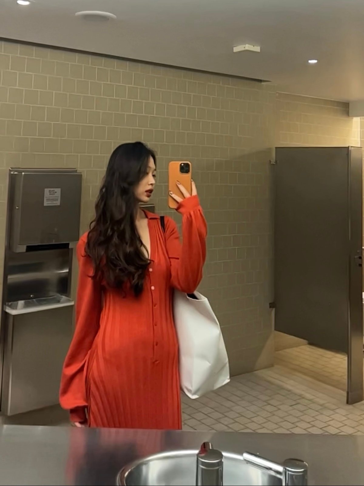 Elegant red Dress