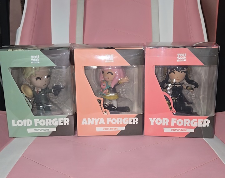 Spy x Family Vinyl Figure Bundle — Youtooz