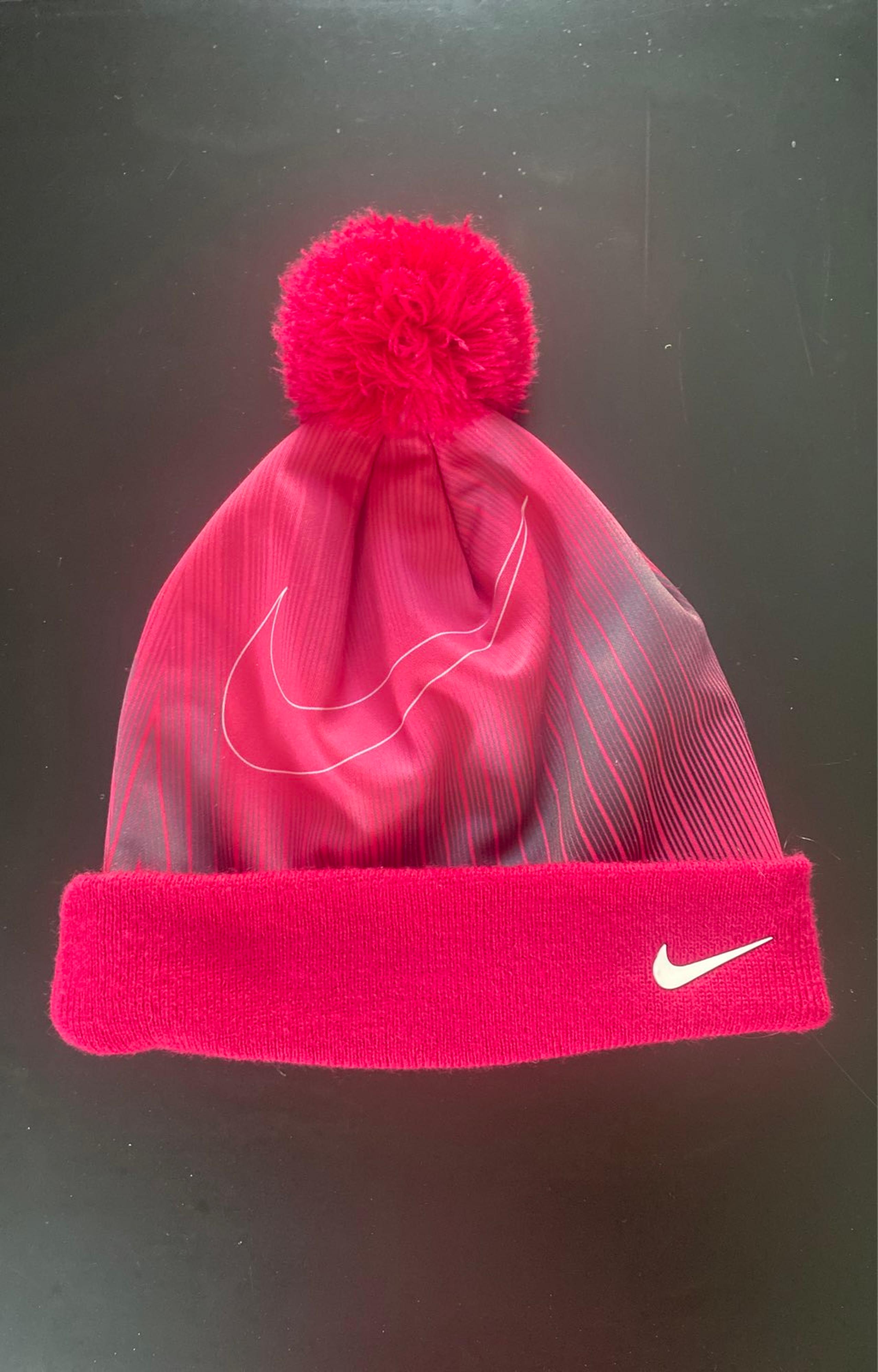 Nike girls hat