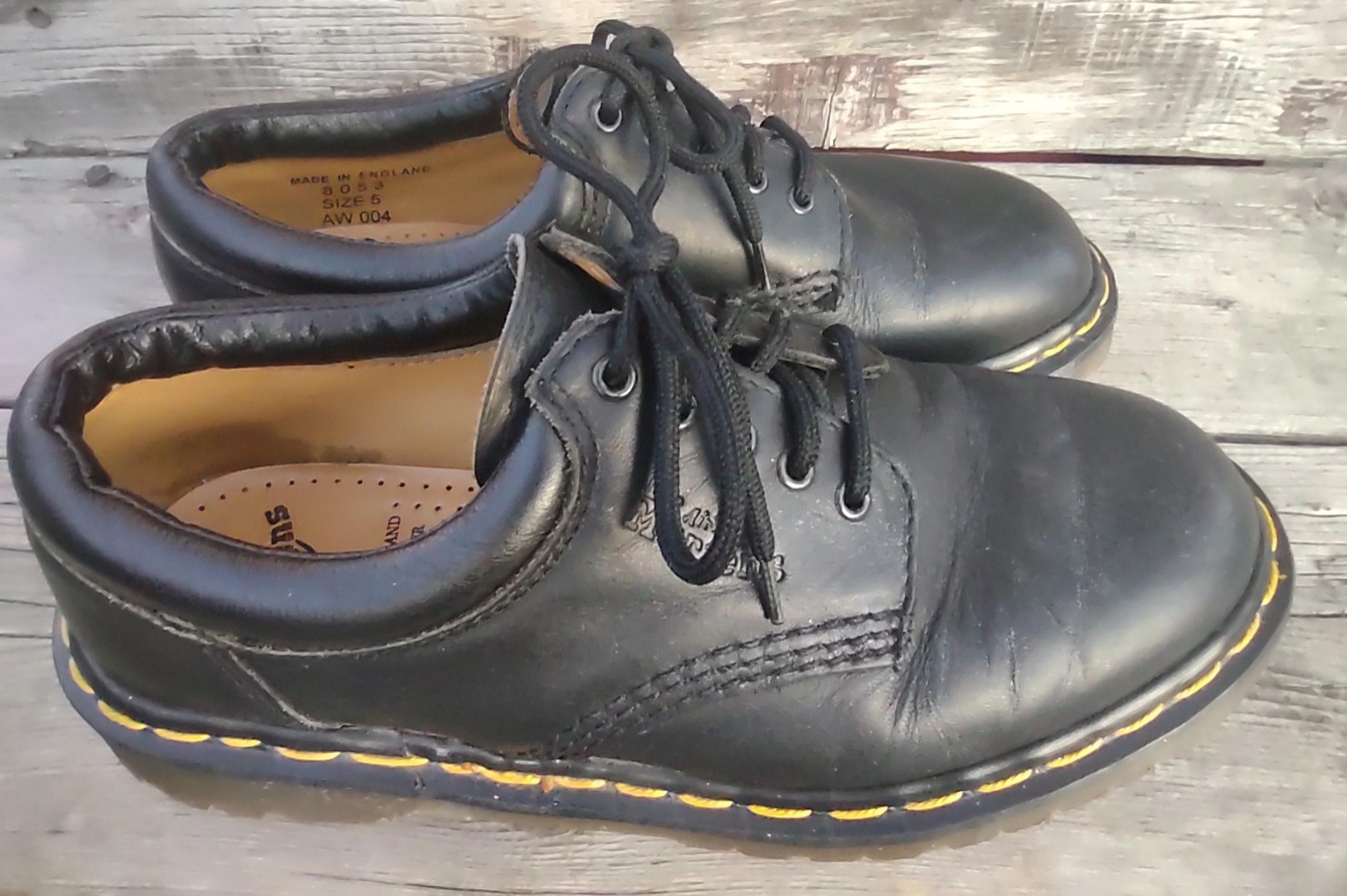 Dr. Martens 8053 Collared 5-Eye Black Oxford Shoes US 7 UK 5 Made in England