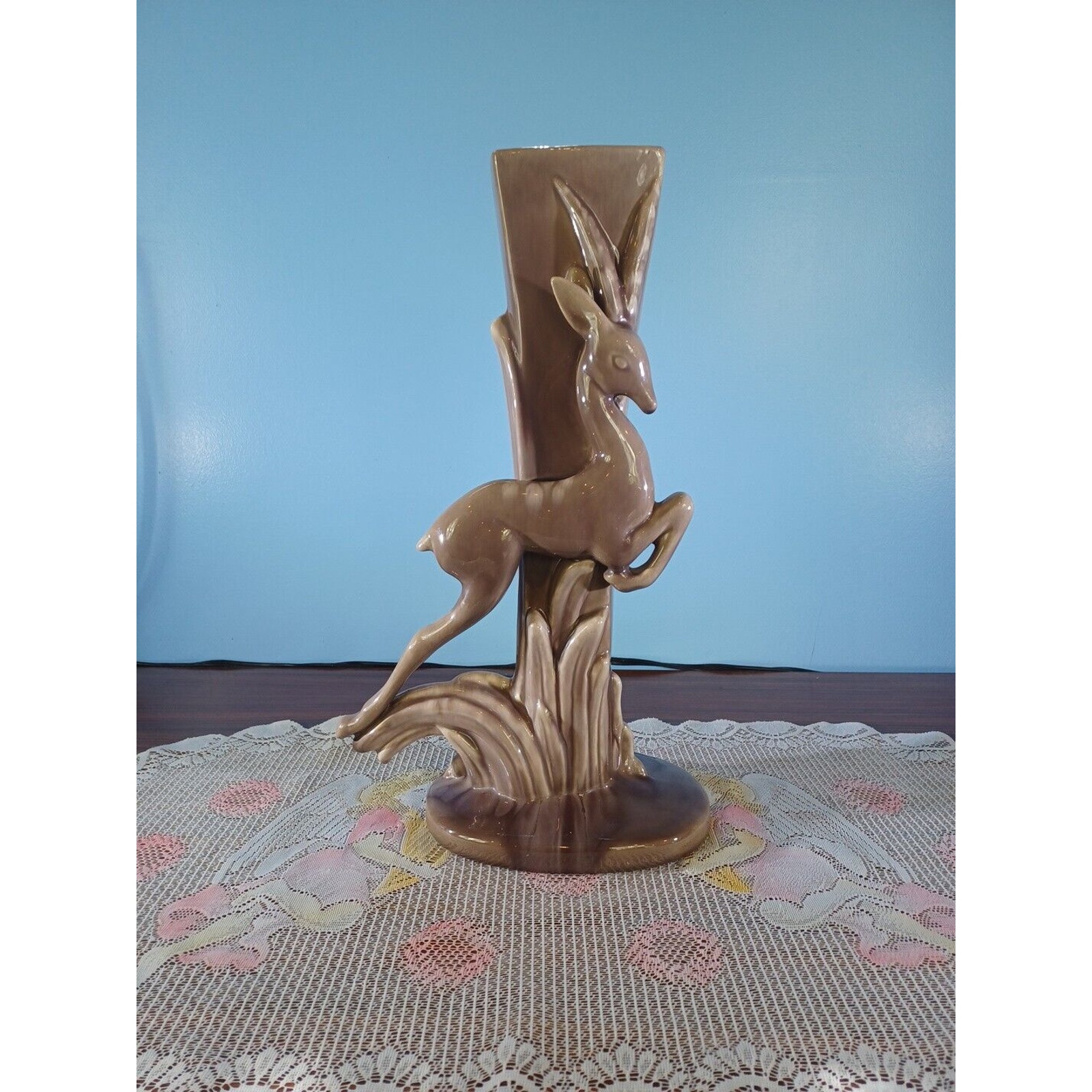 VINTAGE MID-CENTURY ROYAL HAEGER R706 GAZELLE ANTELOPE DRIP GLAZE VASE BEAUTIFUL