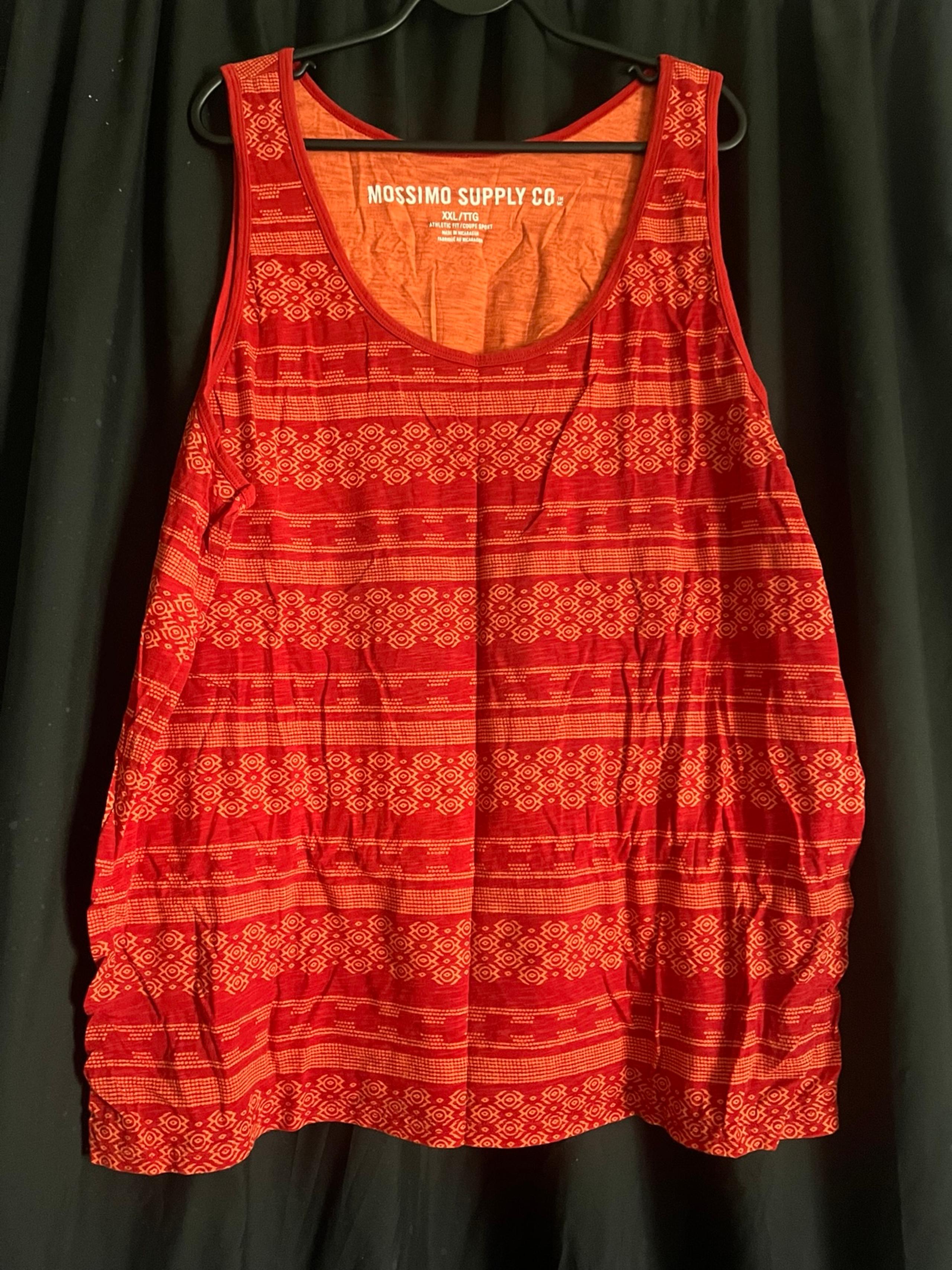 Moana-like pattern tank top