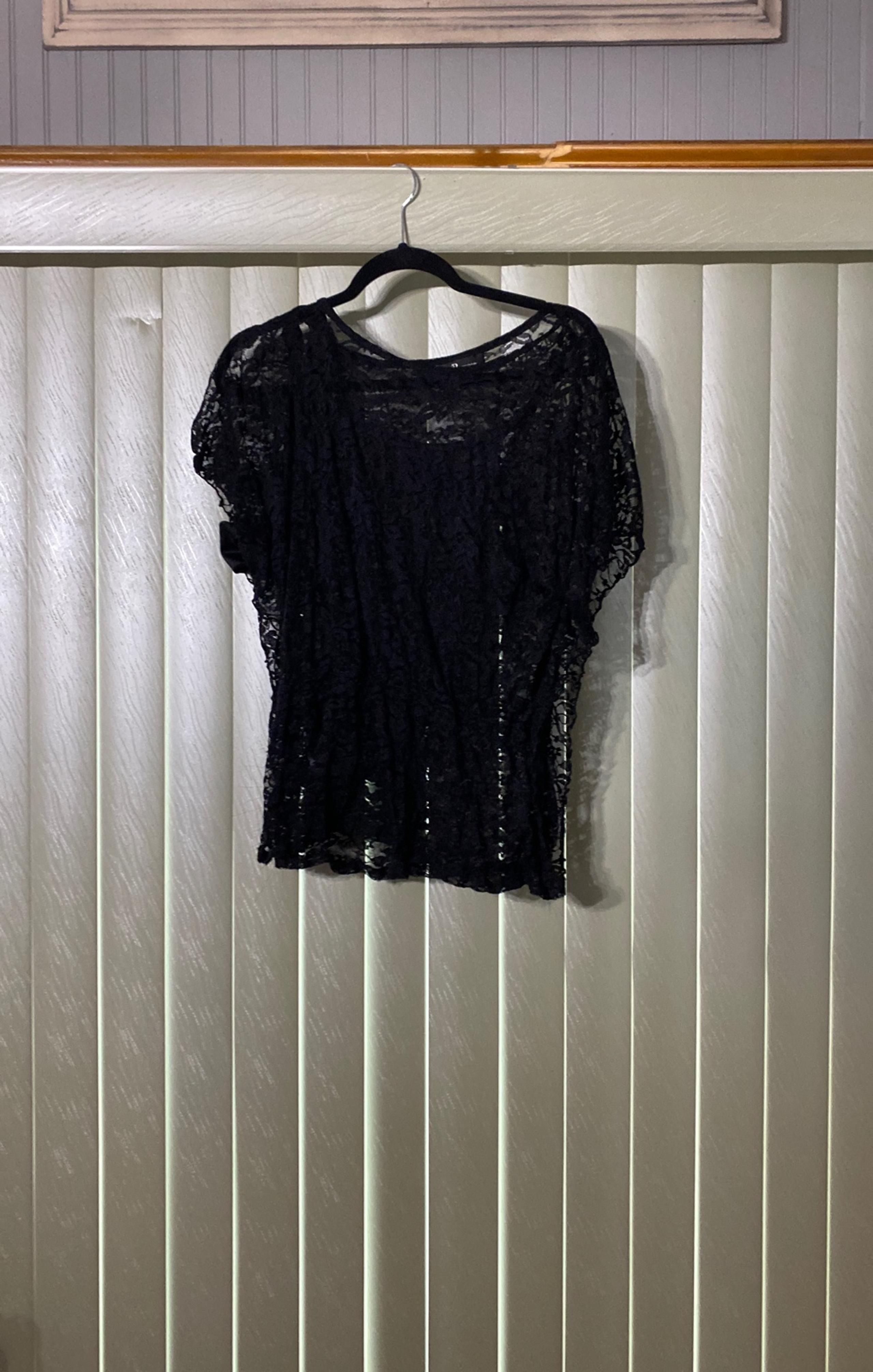 One World M Black Lace