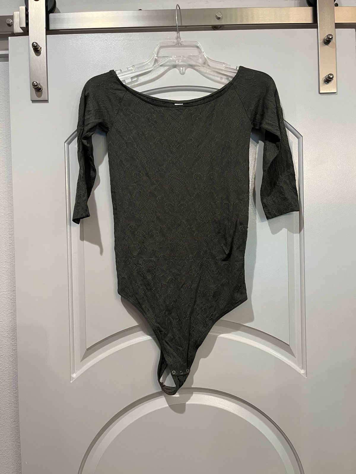 Vintage Victorias Secret  Dark Olive Green damascene style print Bodysuit.
GUC!