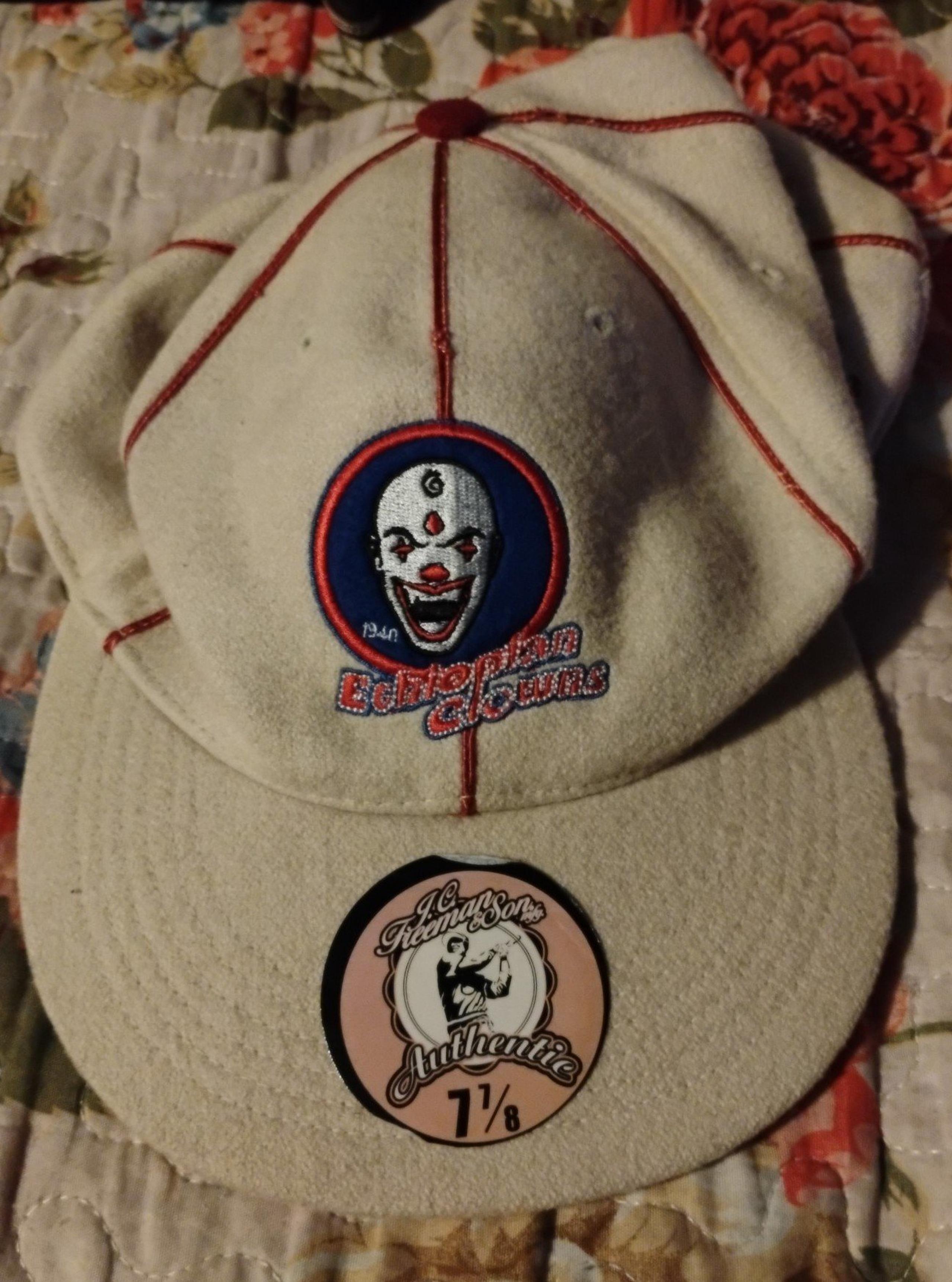 Ethiopian Clowns Hat size 7  7/8 mens