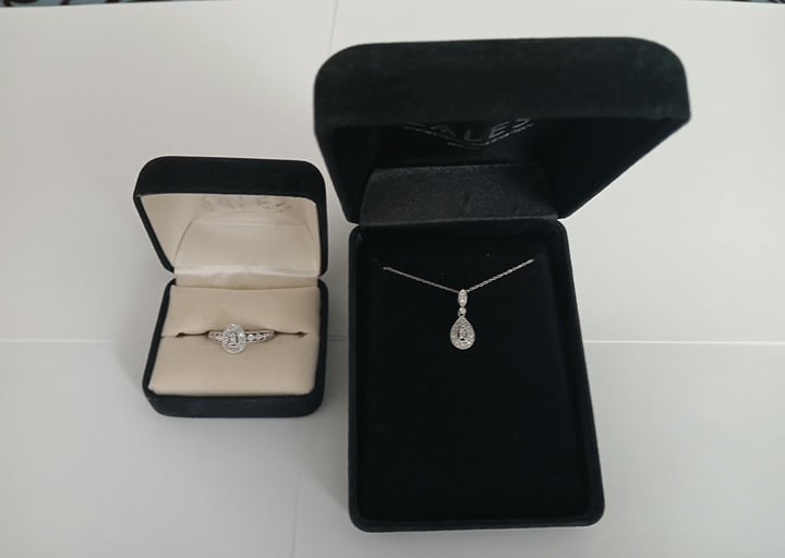 Zales 10k White Gold Diamond Antique Design Ring and Matching Pendant-Beautiful!