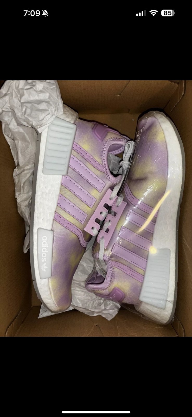 Adidas Nmd r1 pink size 5