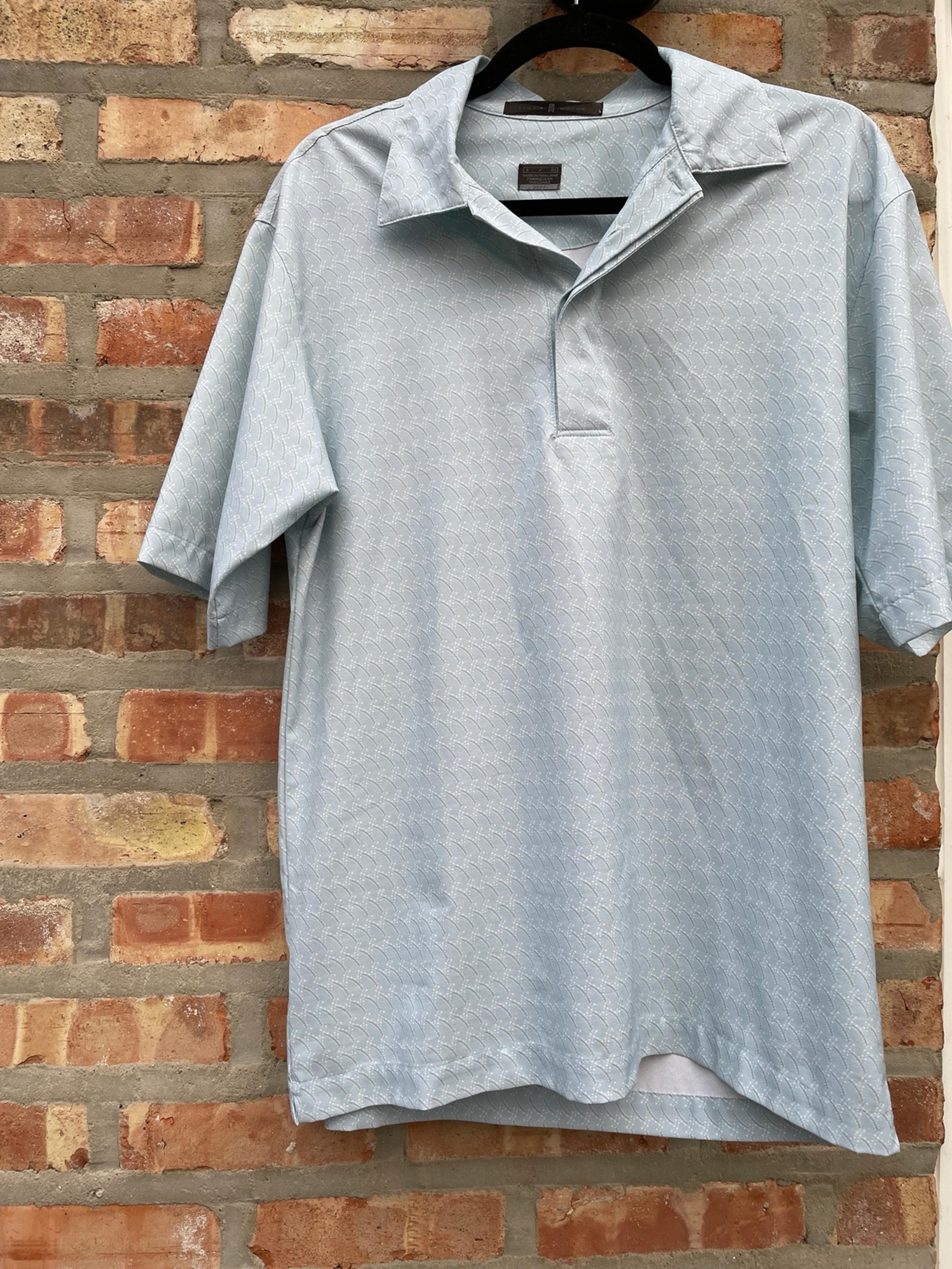 Tiger Woods Nike Men's small Dri FIT Dry Light Blue green white Golf Polo Shirt