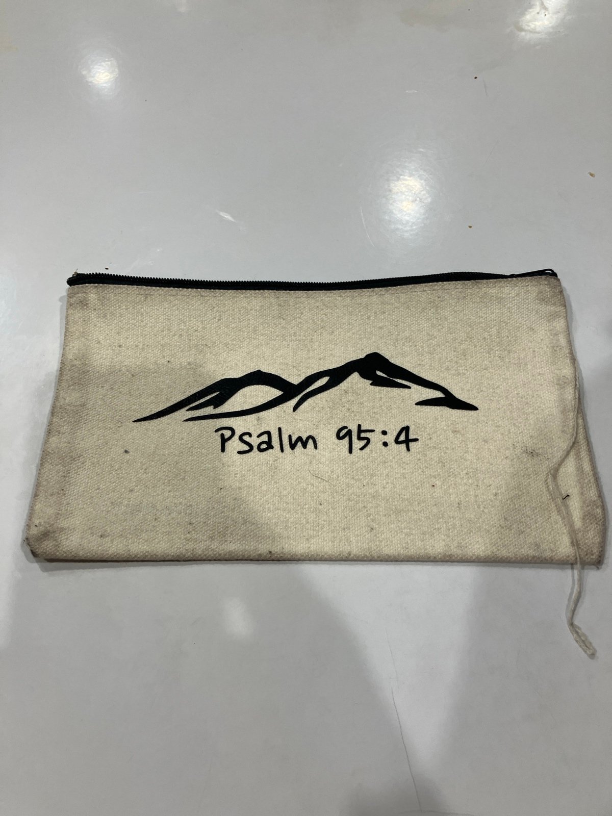 Psalms 95:4 Pouch