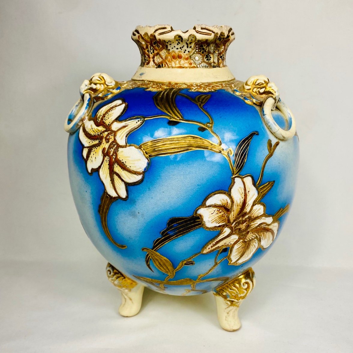 Antique Japanese Kyo-Satsuma Painted Vase 9.5” Signed Blue Gold Meiji Taisho