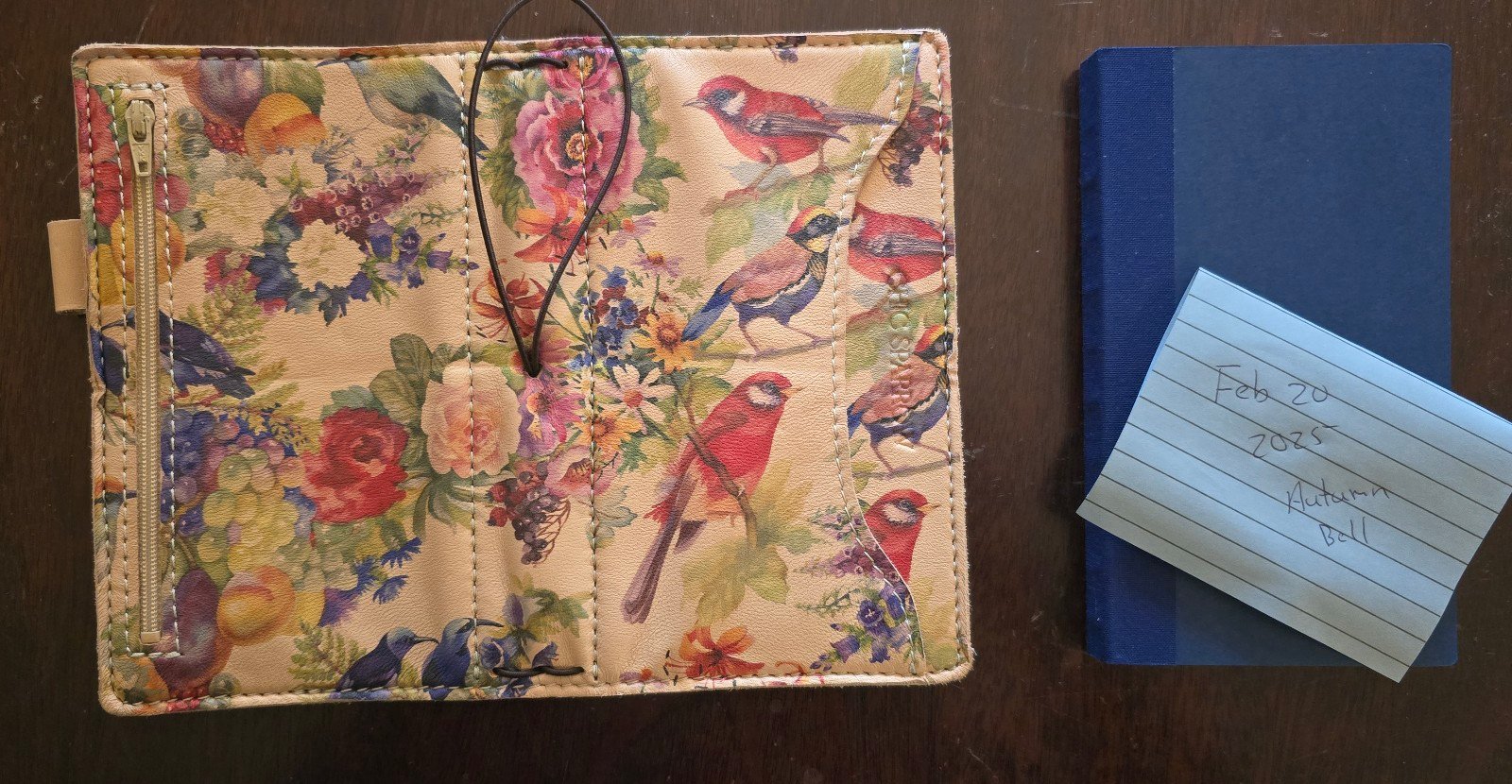 Chic Sparrow sidekick with CS personal notebook