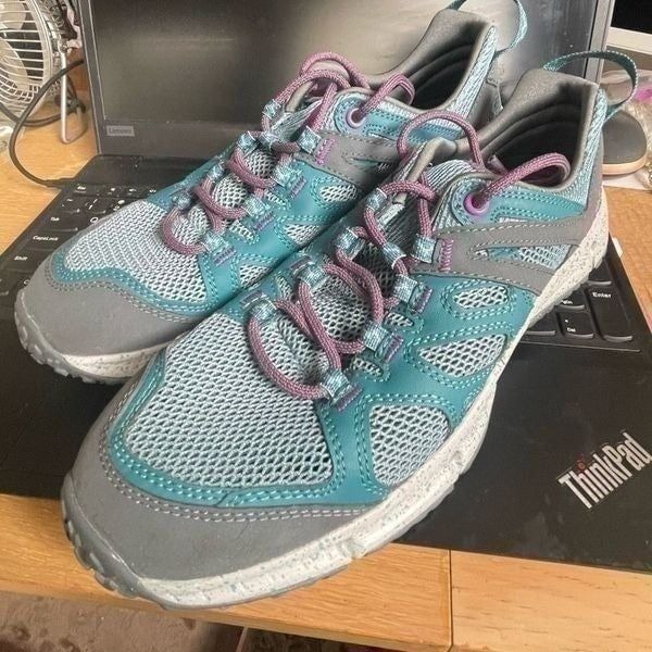 Merrill New Hydrotrekker Women’s Size 9