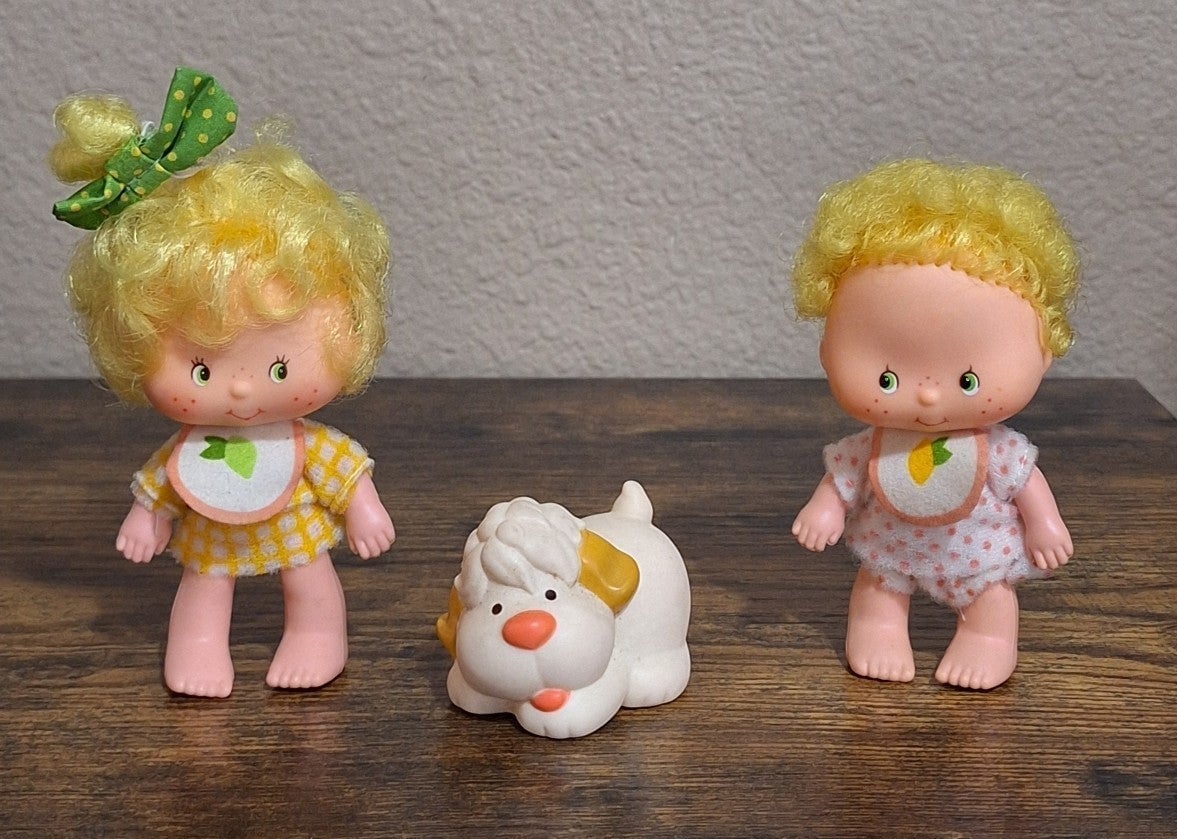 Adorable Vintage 1979 Kenner/American Greetings Strawberry Shortcake Lem & Ada D