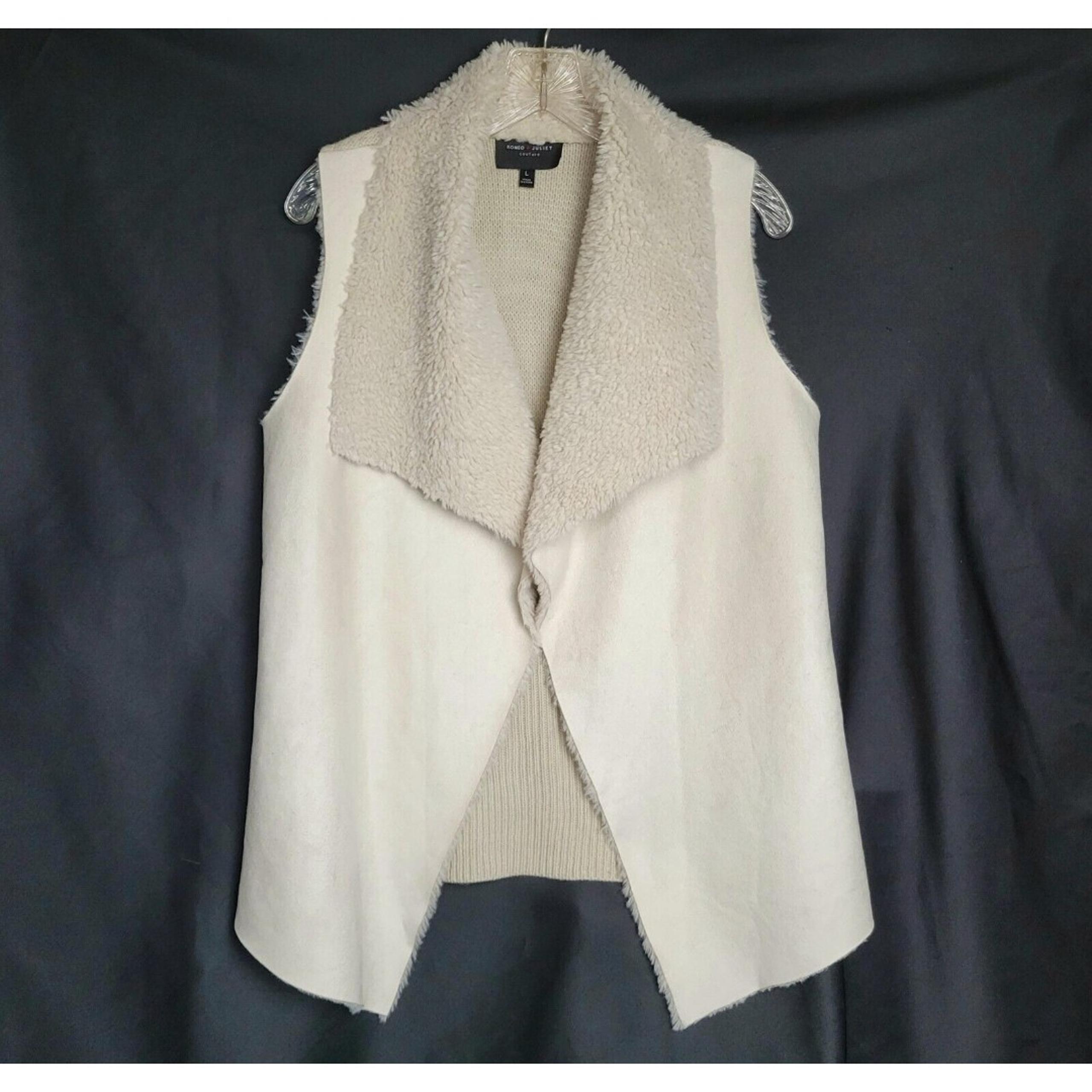 Open Sweater Vest Romeo + Juliet Couture Faux Fur/Suede Cream Knit Back Sz L EUC