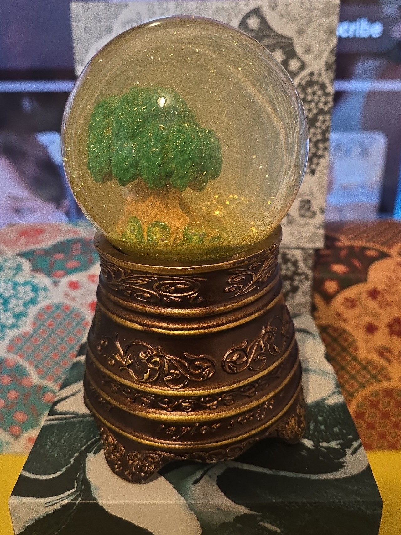 Willow Snowglobe