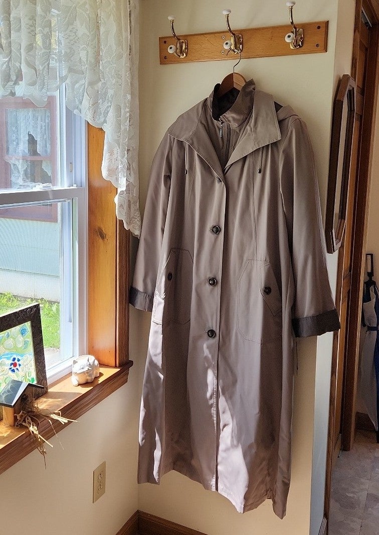 Gallery New York Trench Coat NWT