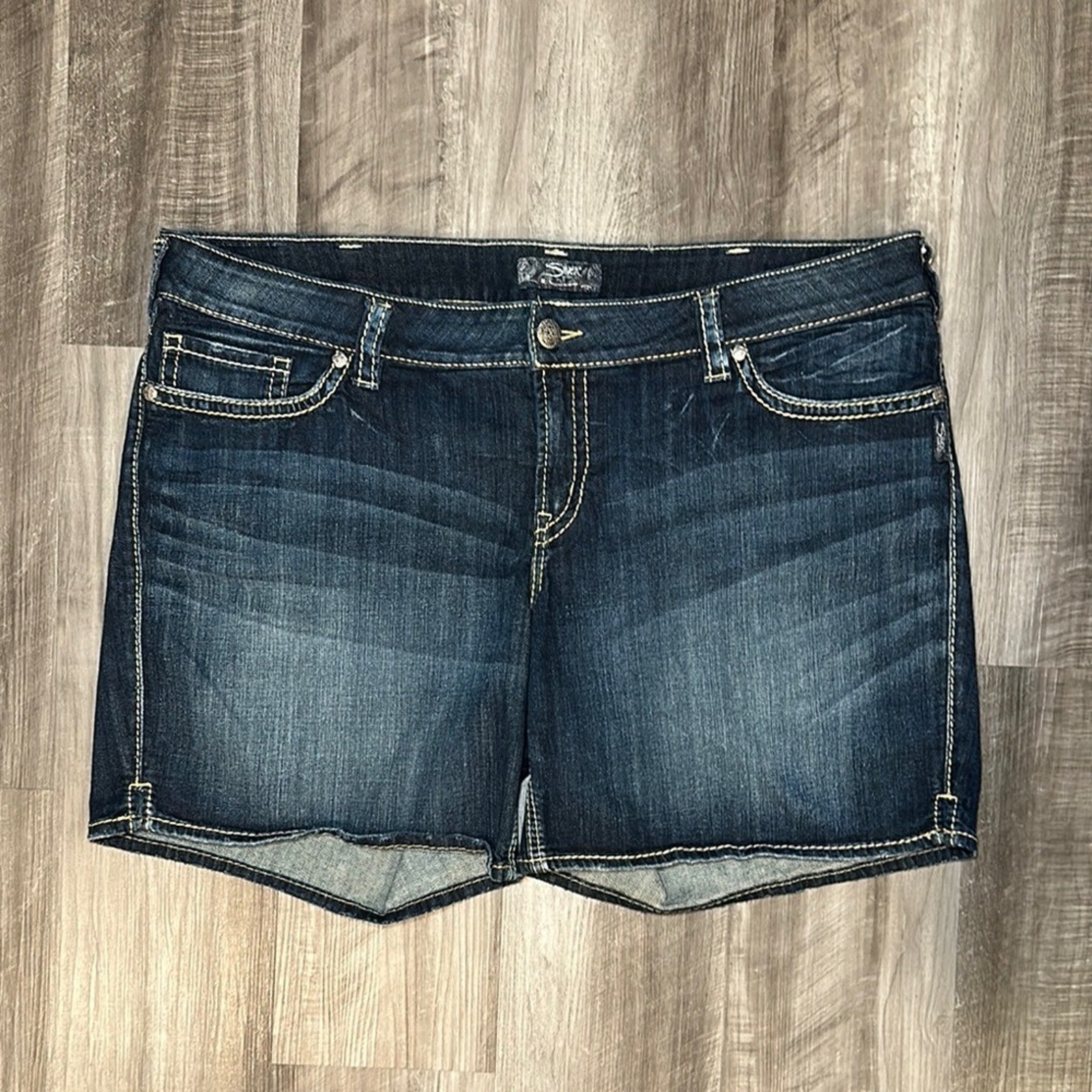 Silver Suki Denim Shorts - 24
