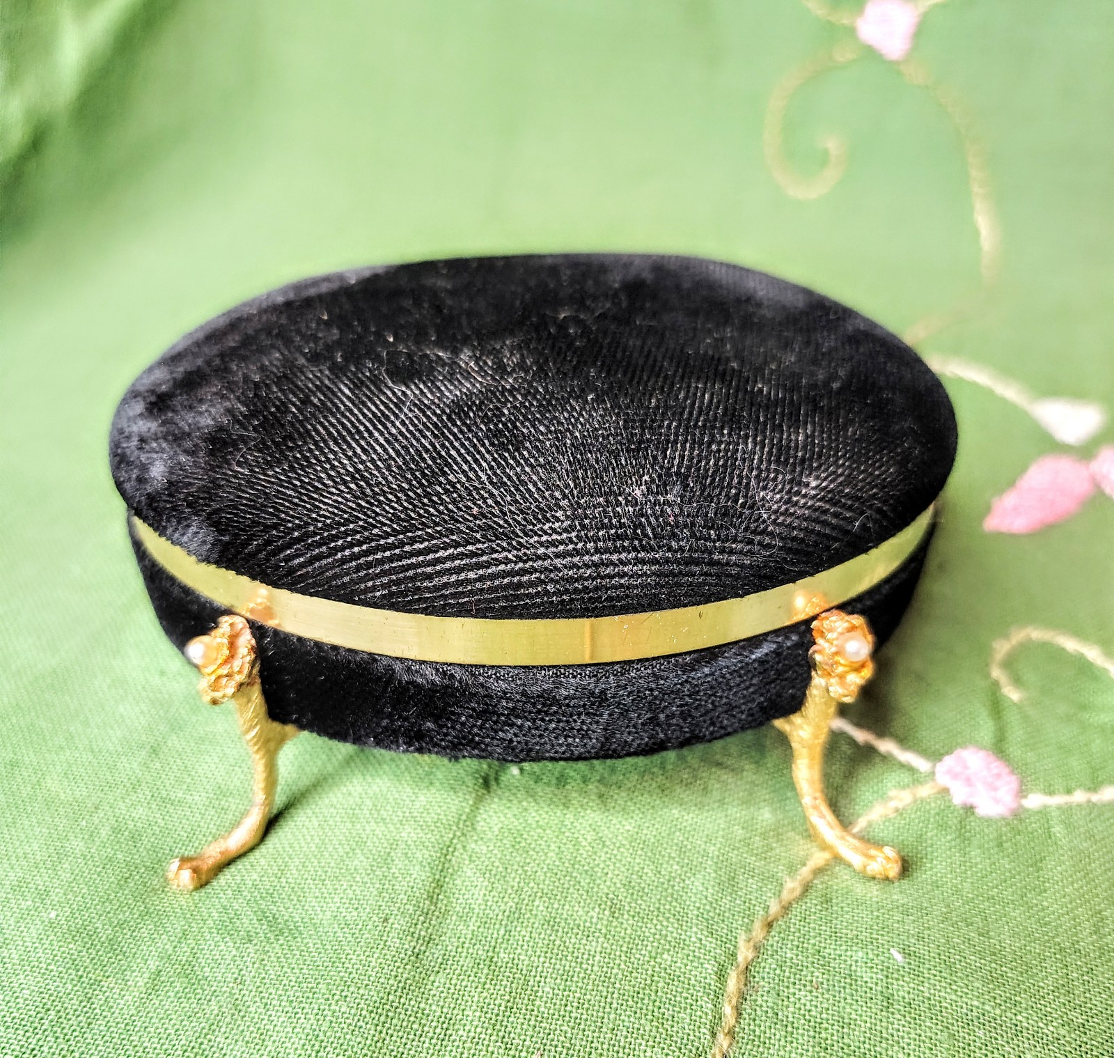Vtg. Footed Velvet Jewelry Storage Box