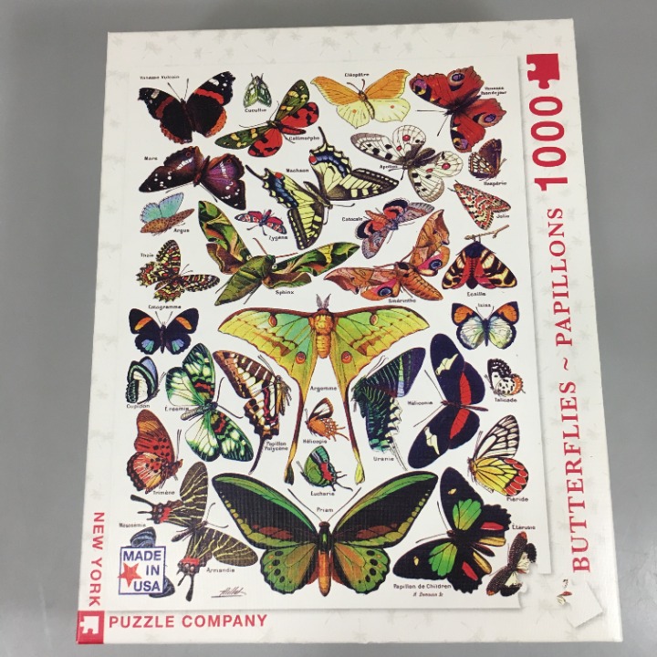 Butterflies Papillons 1000 Piece New York Jigsaw Puzzle 19 1/4 x 26 5/8 Complete