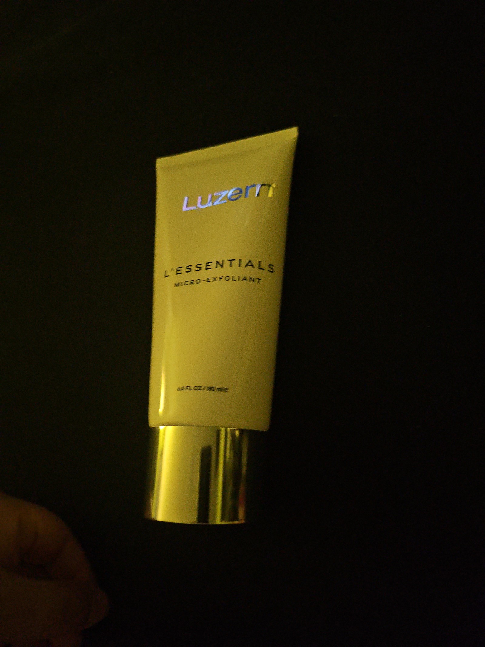 Luzern L'essentials Micro-Exfoliant 100 Ml New