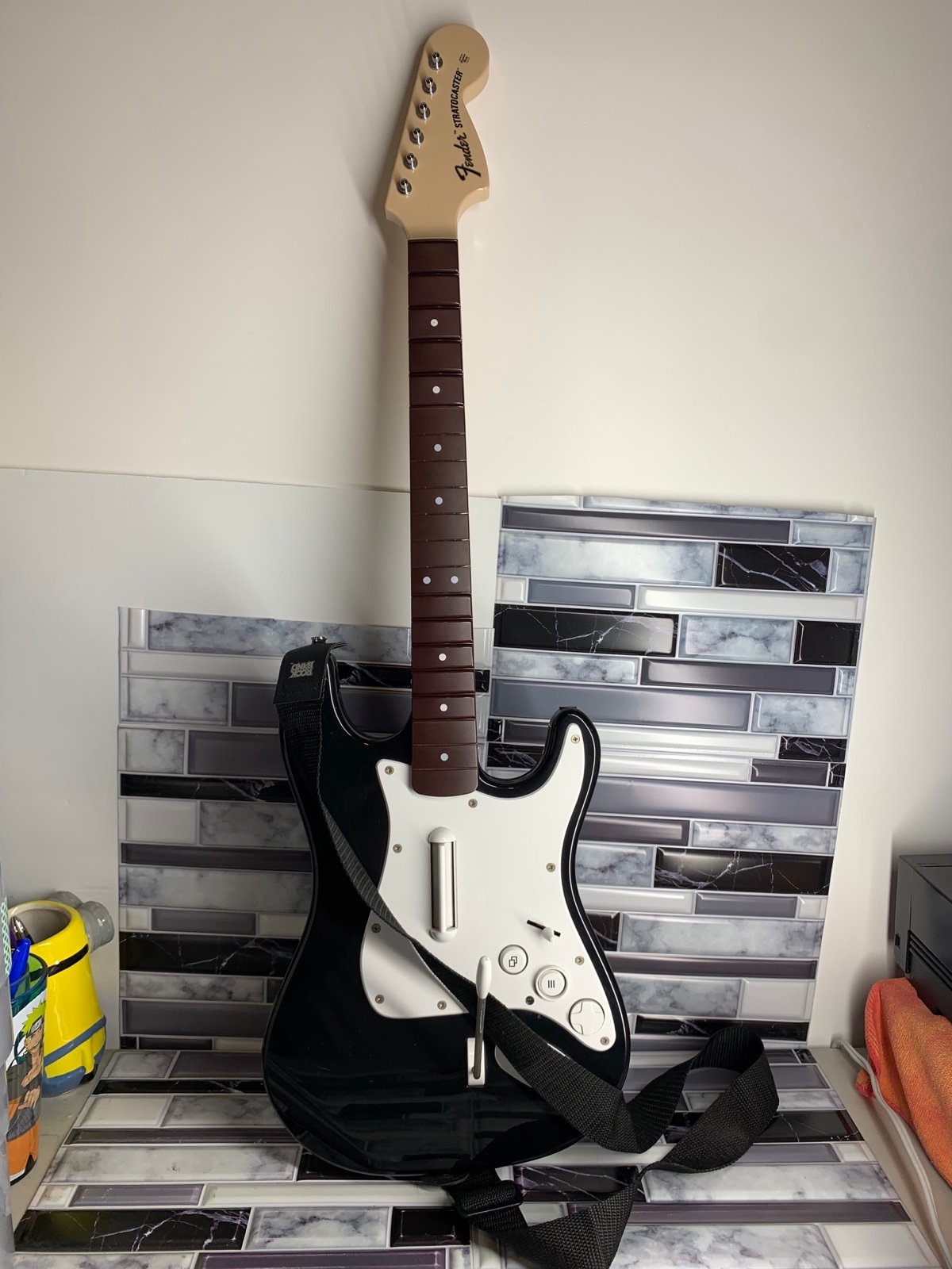 Rock Band 4 Black Wireless Guitar Fender Stratocaster Xbox One 91161 - UNTESTED