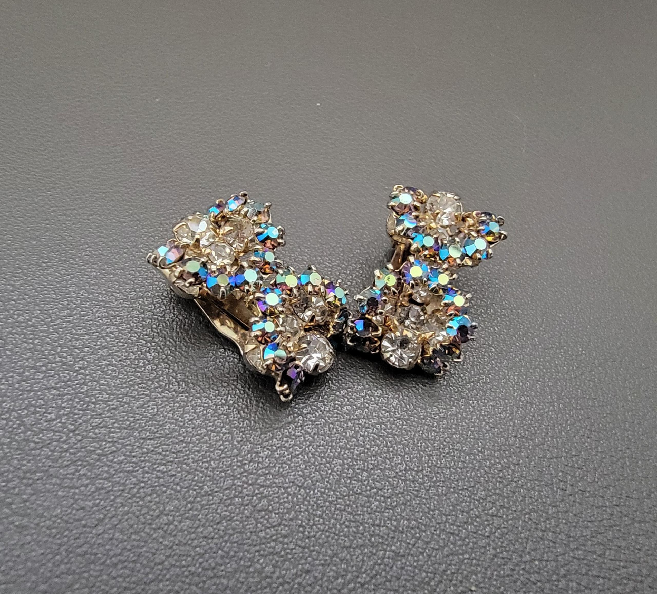 Vintage Aurora Borealis Rhinestone Clip-On Earrings – Mid-Century Sparkle