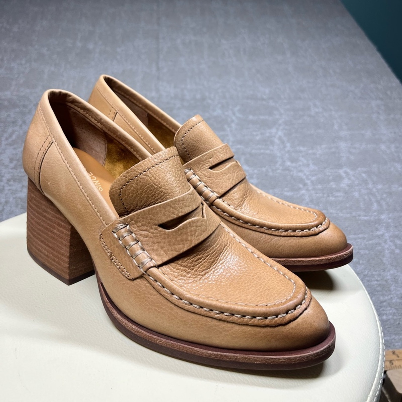 Kork-Ease Modesto Penny Loafer Pump Heel Tan Leather Business Shoe Sz 9