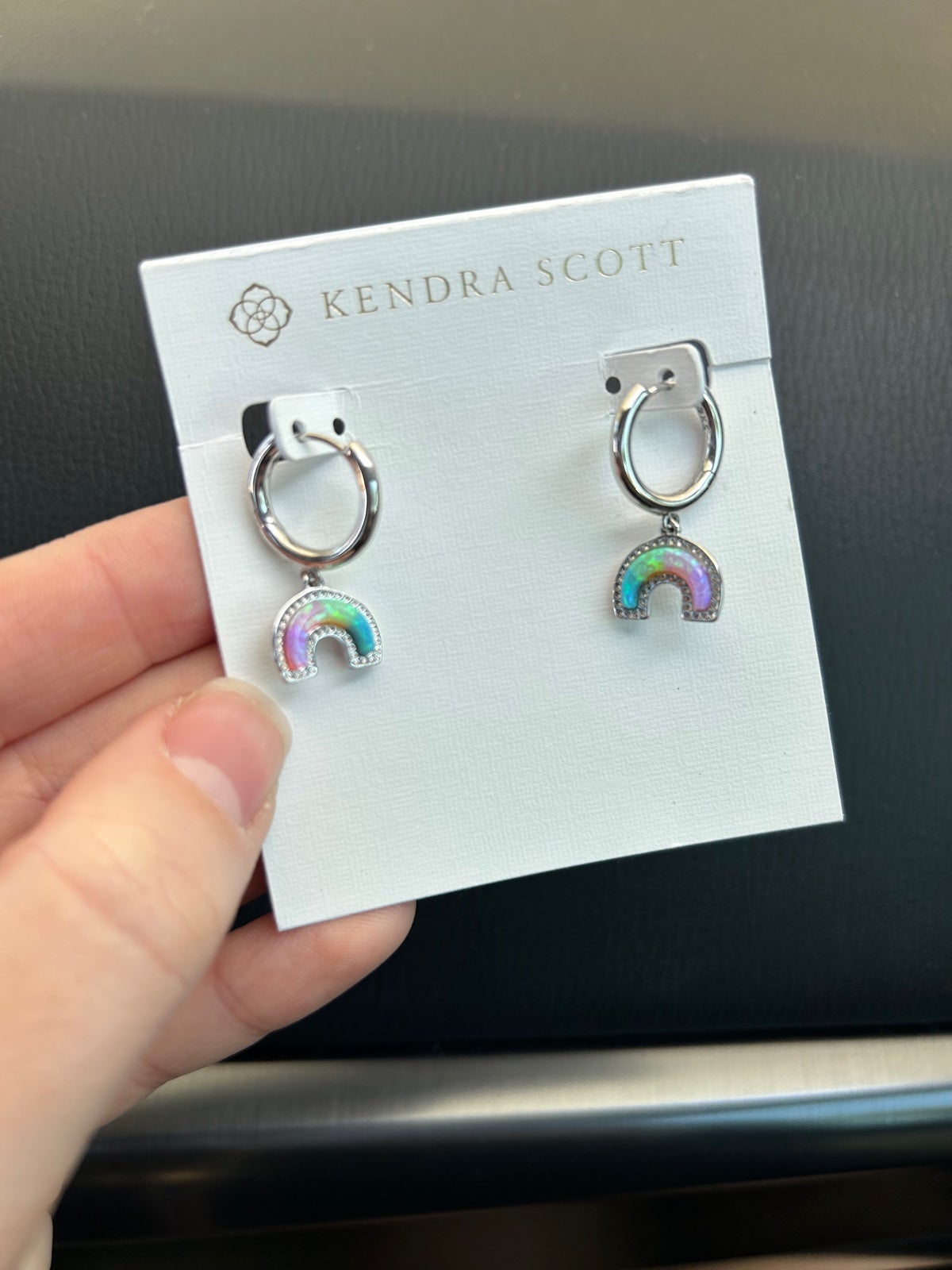 NWT KENDRA SCOTT KYOCERA OPAL RAINBOW HUGGIE EARRINGS IN SILVER PASTEL MIX