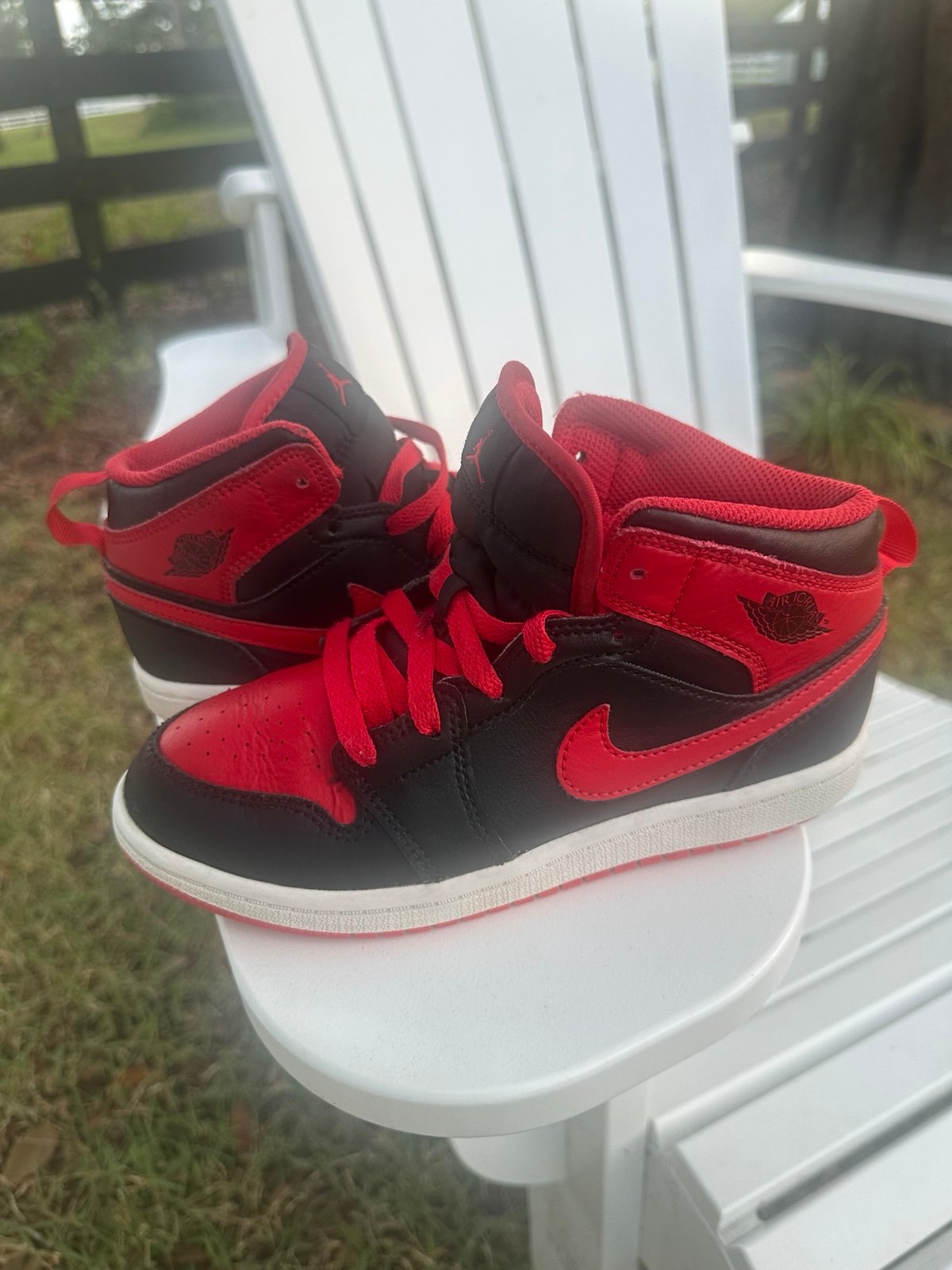 Nike Boys Air Jordan 1 Mid PS DQ8424-060 Red Basketball Shoes Sneakers Size 2Y