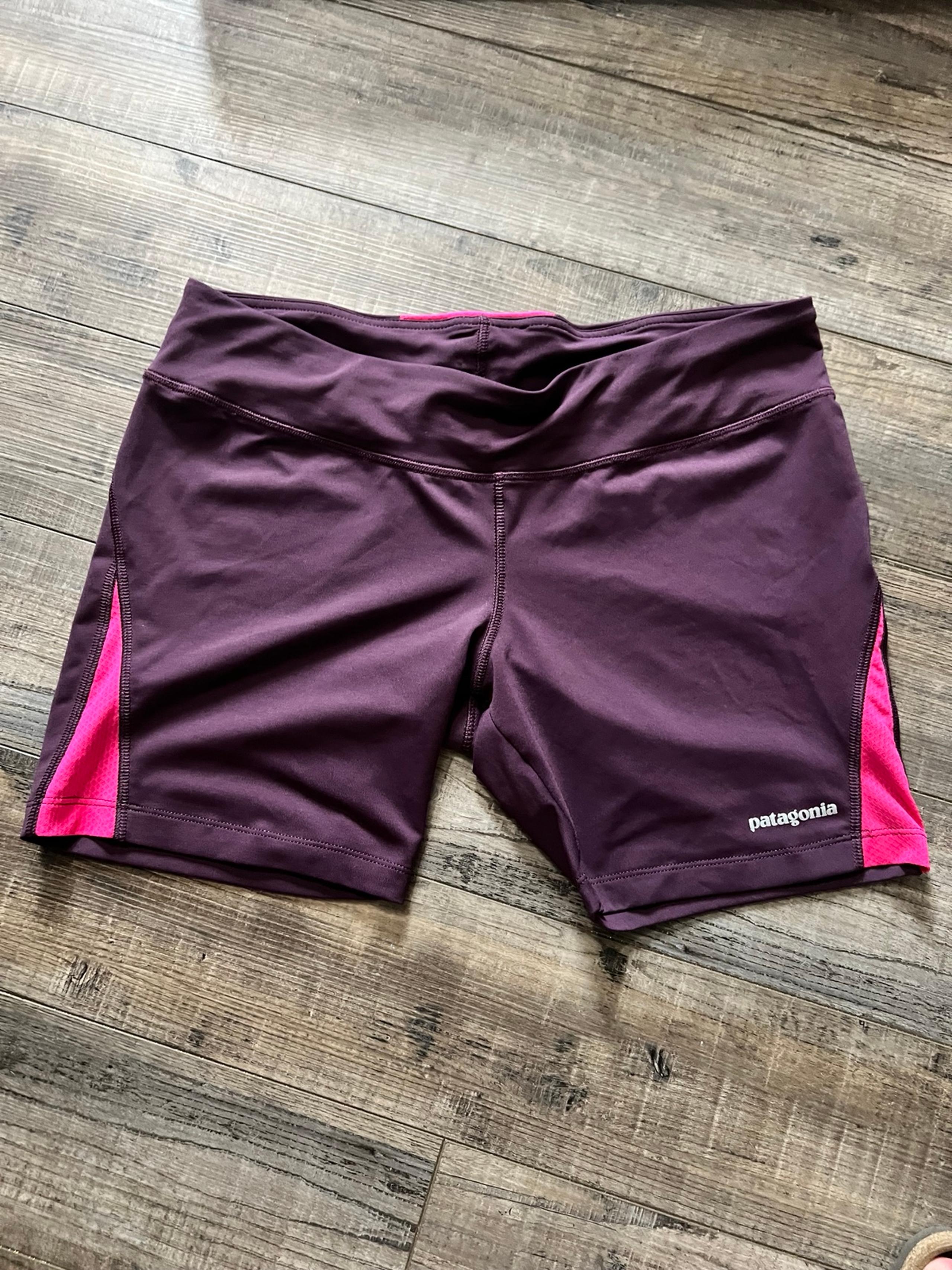 athletic shorts women L - Patagonia