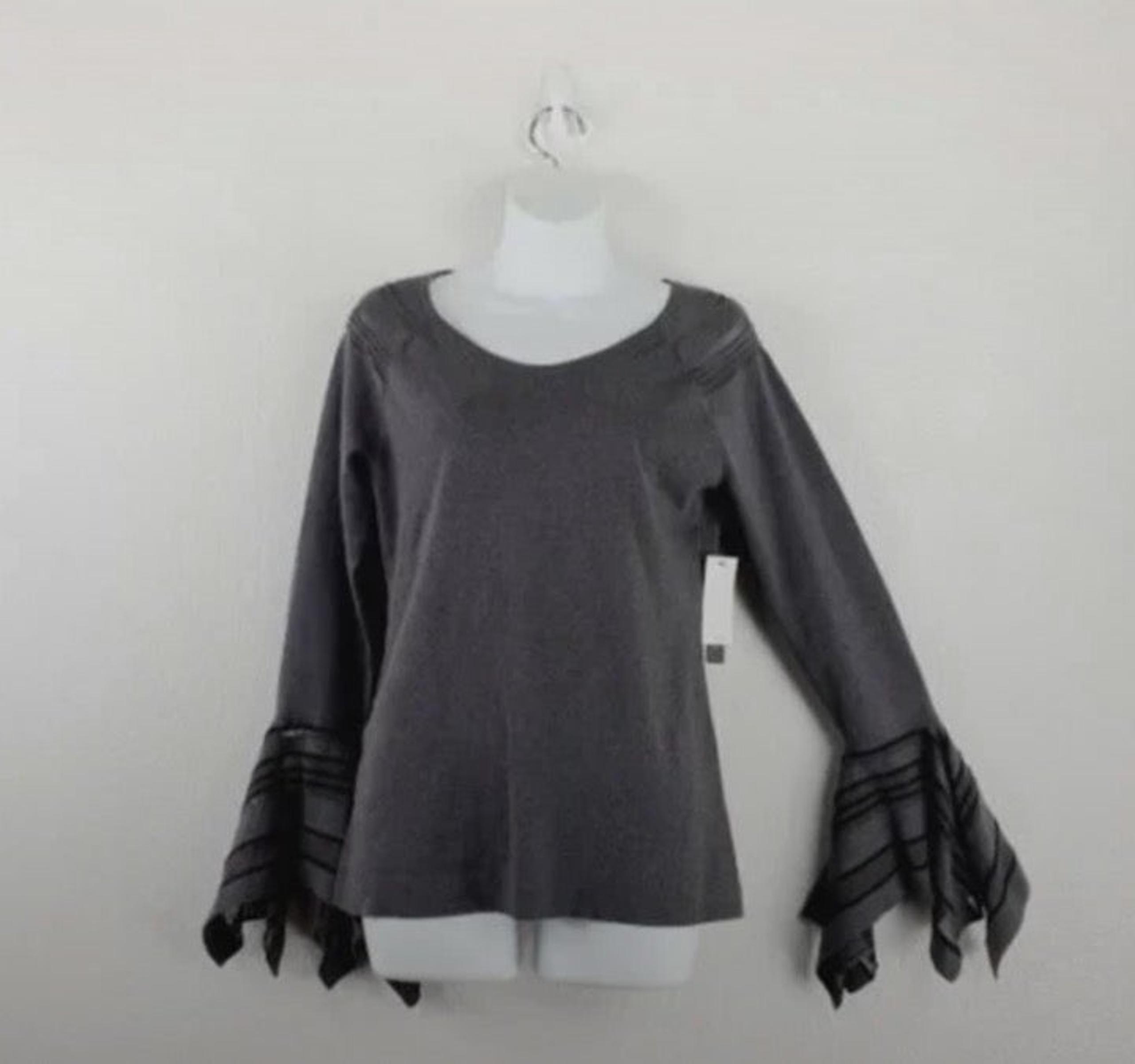 Nic+Zoe Women's Grey w/ Striped Long Bell Sleeve Crew Neck Lightweight Sweater