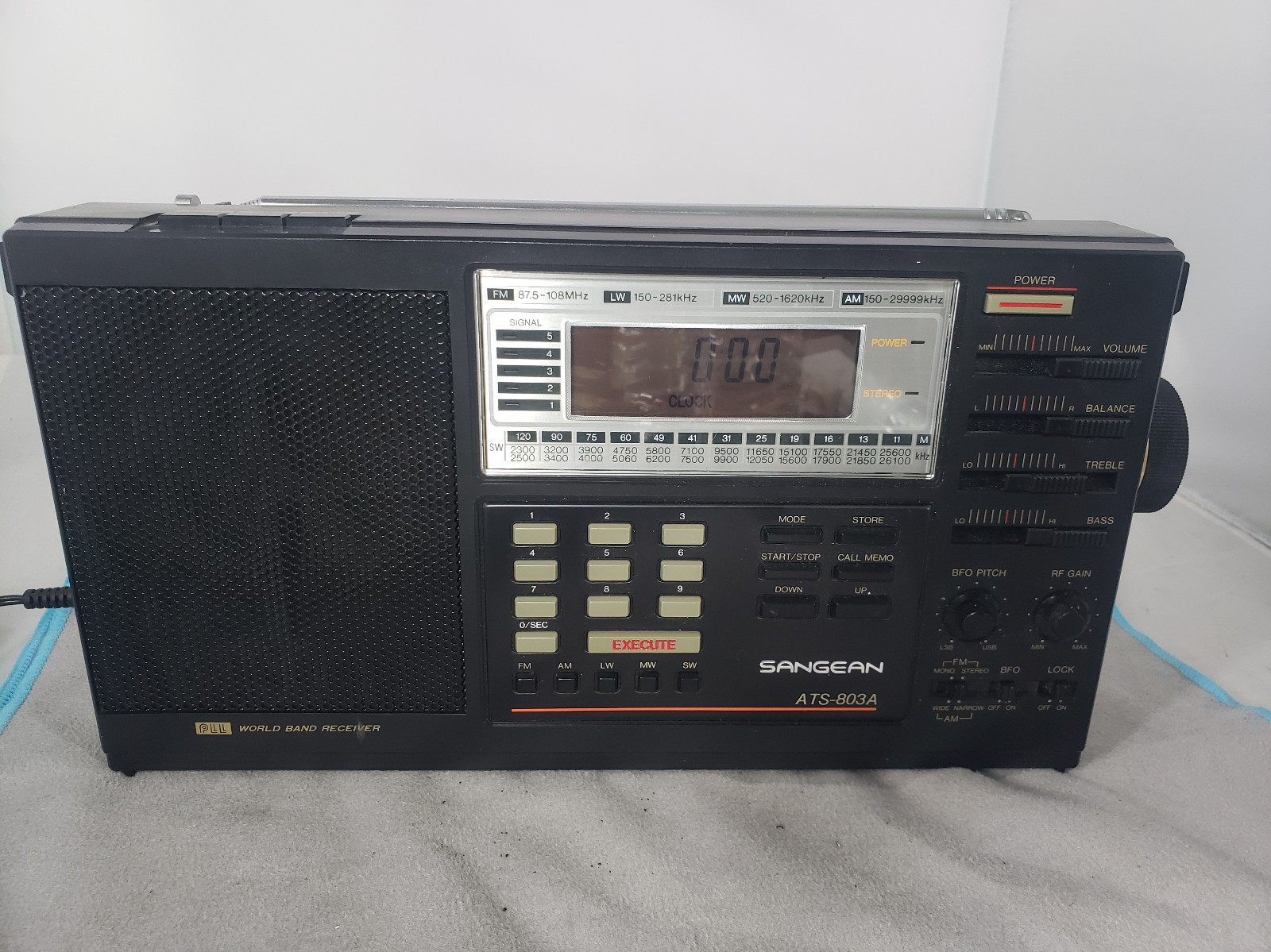 Sangean ATS-803A Portable World Band Radio Receiver