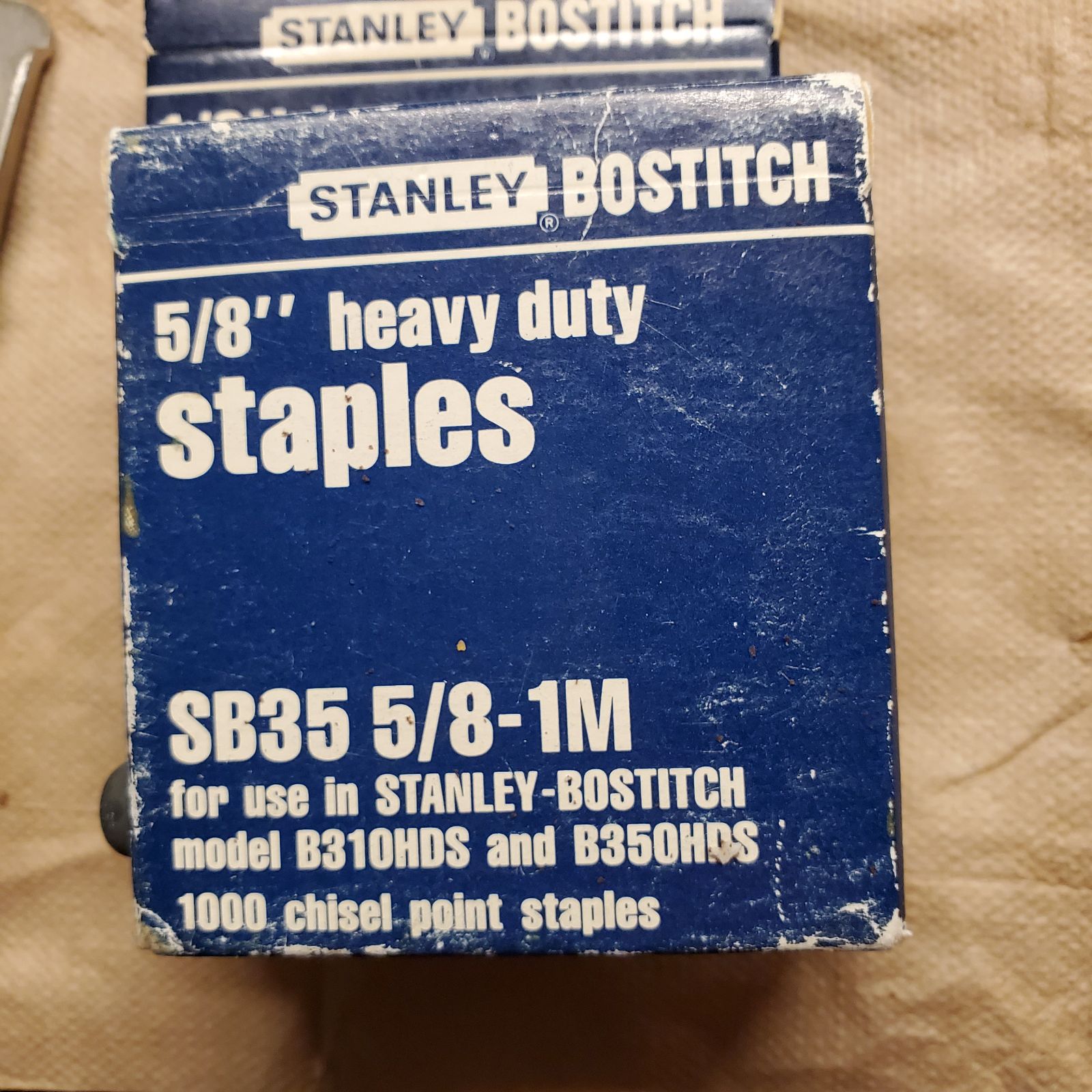 RARE Bostitch Heavy Duty Staples 1/2 +