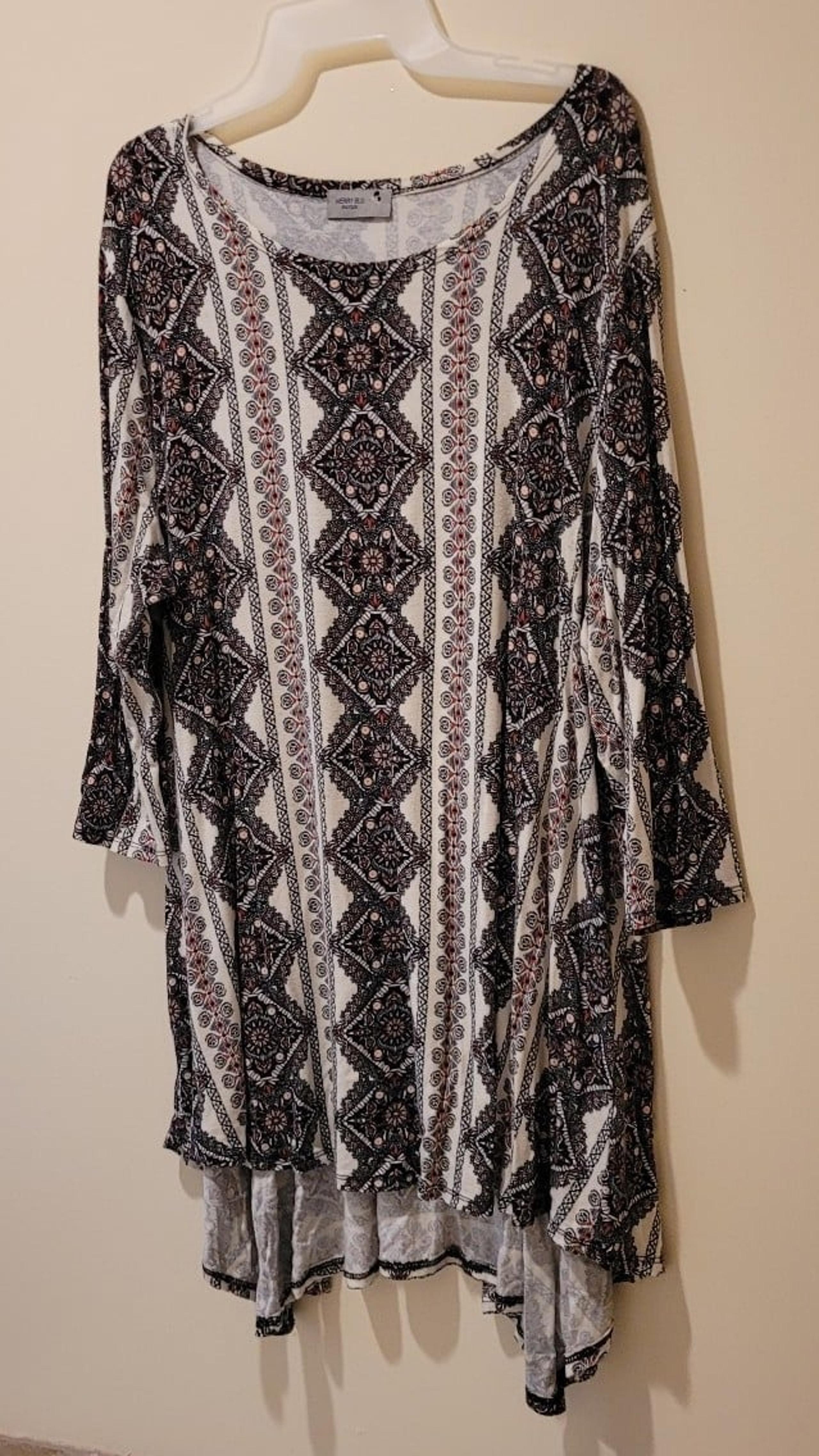 Women's Merry Blu Boutique High Low Tunic Top 3/4 Length Sleeve Patterned
