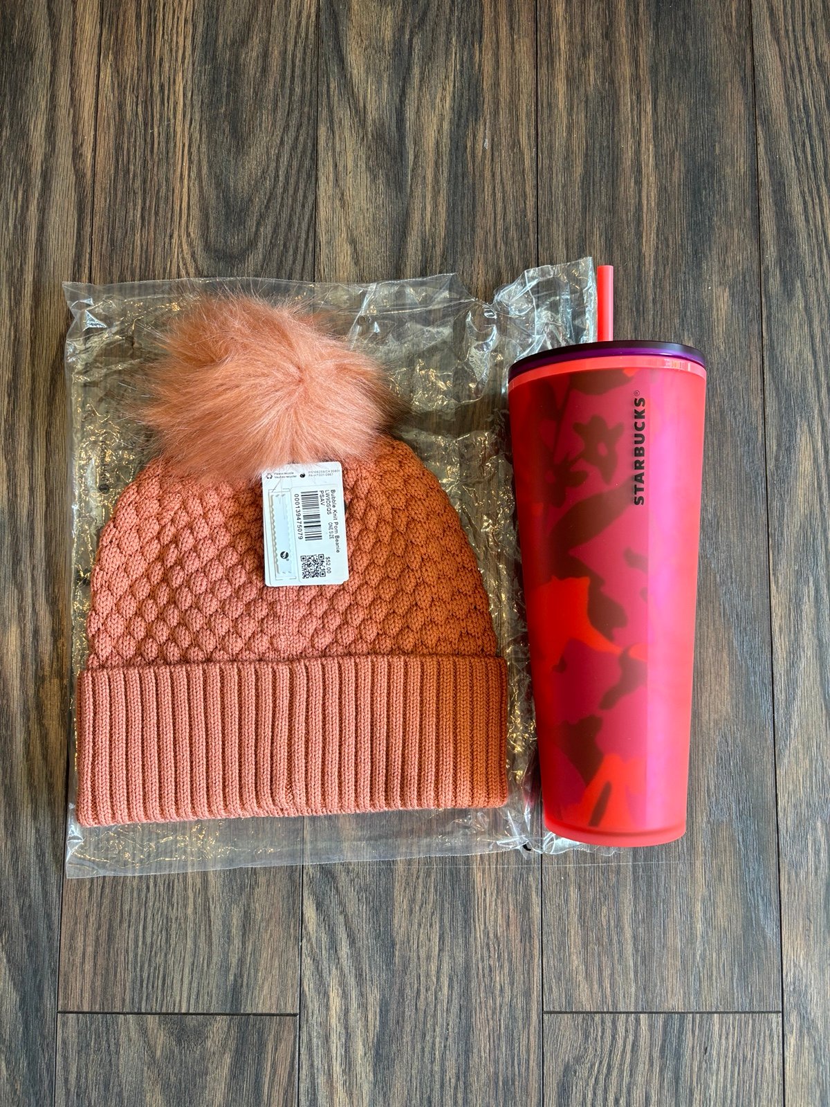NWT Lululemon Bubble Knit Pom Beanie AND Starbucks tumbler