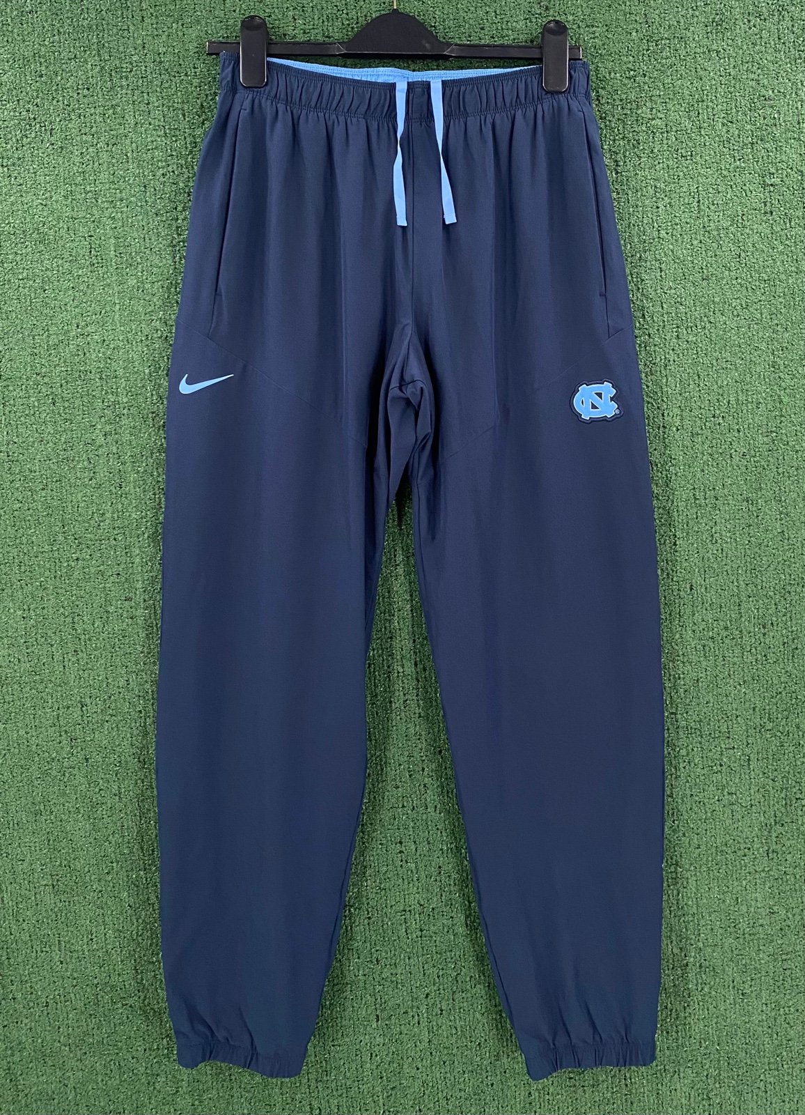 Nike North Carolina Tar Heels UNC On Field Line Warm Up Pants Men’s Size Small