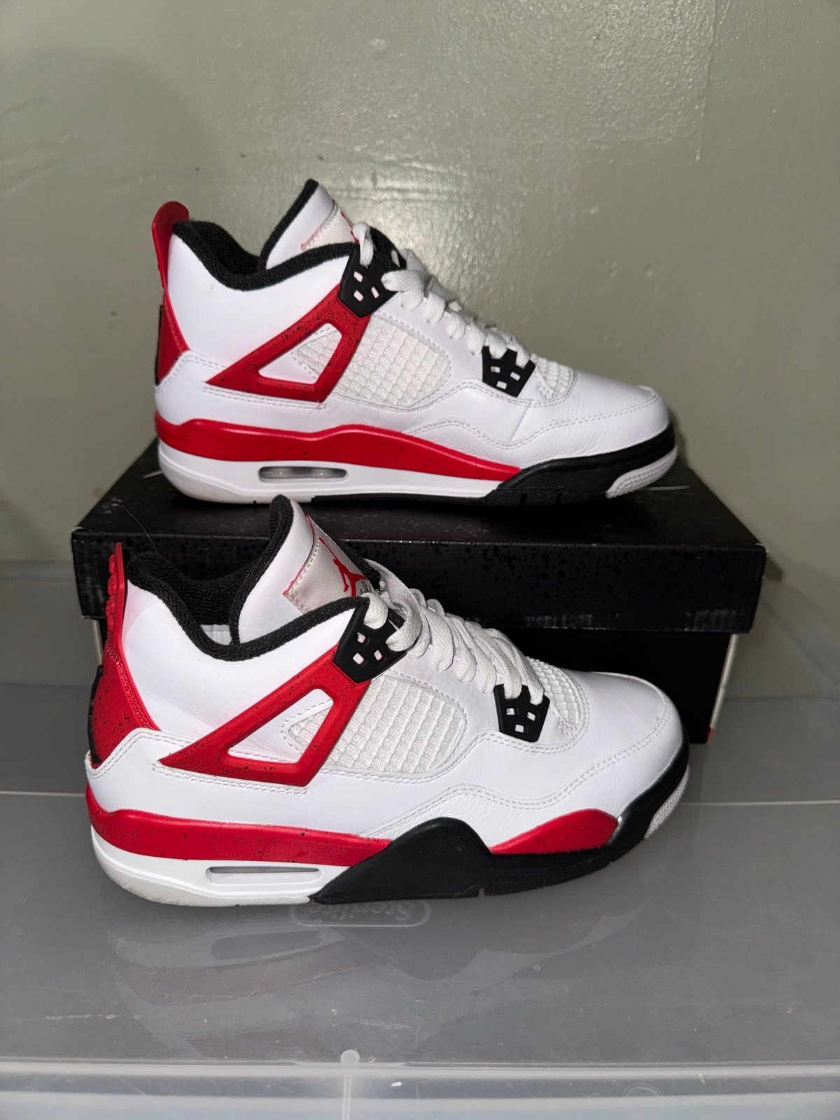 Jordan retro 4