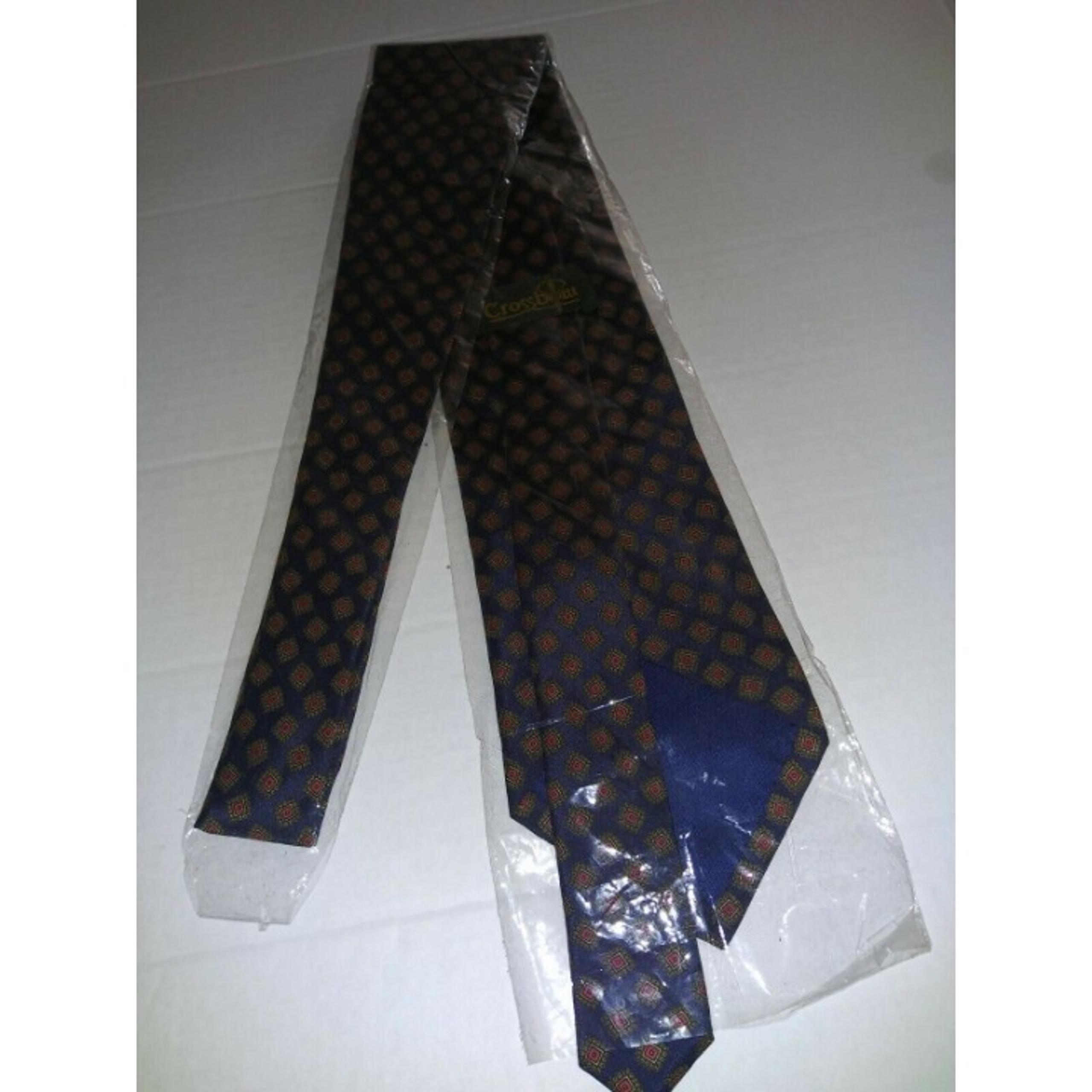 100% Silk Men's Cross Bow Necktie New In
