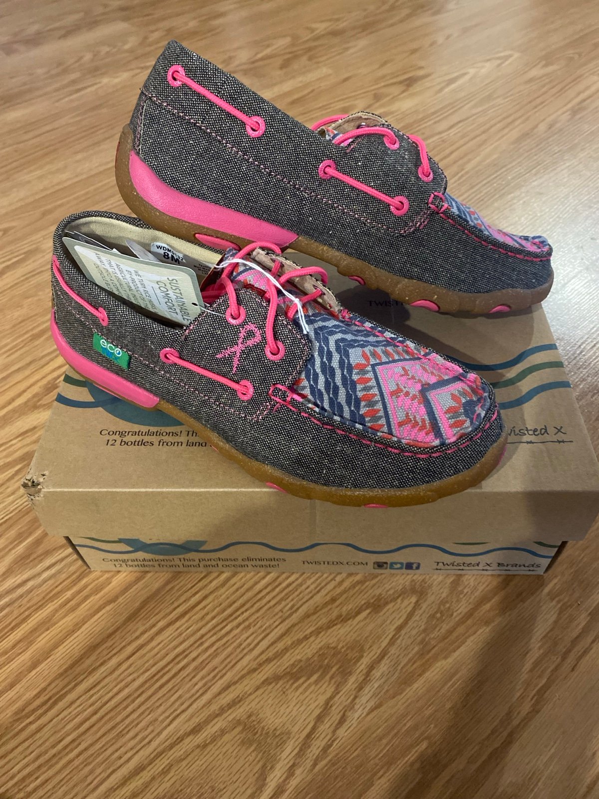Twisted X NWT and Box Women’s Casual Western Rodeo Pink/Black/Gray Shoes Size 8