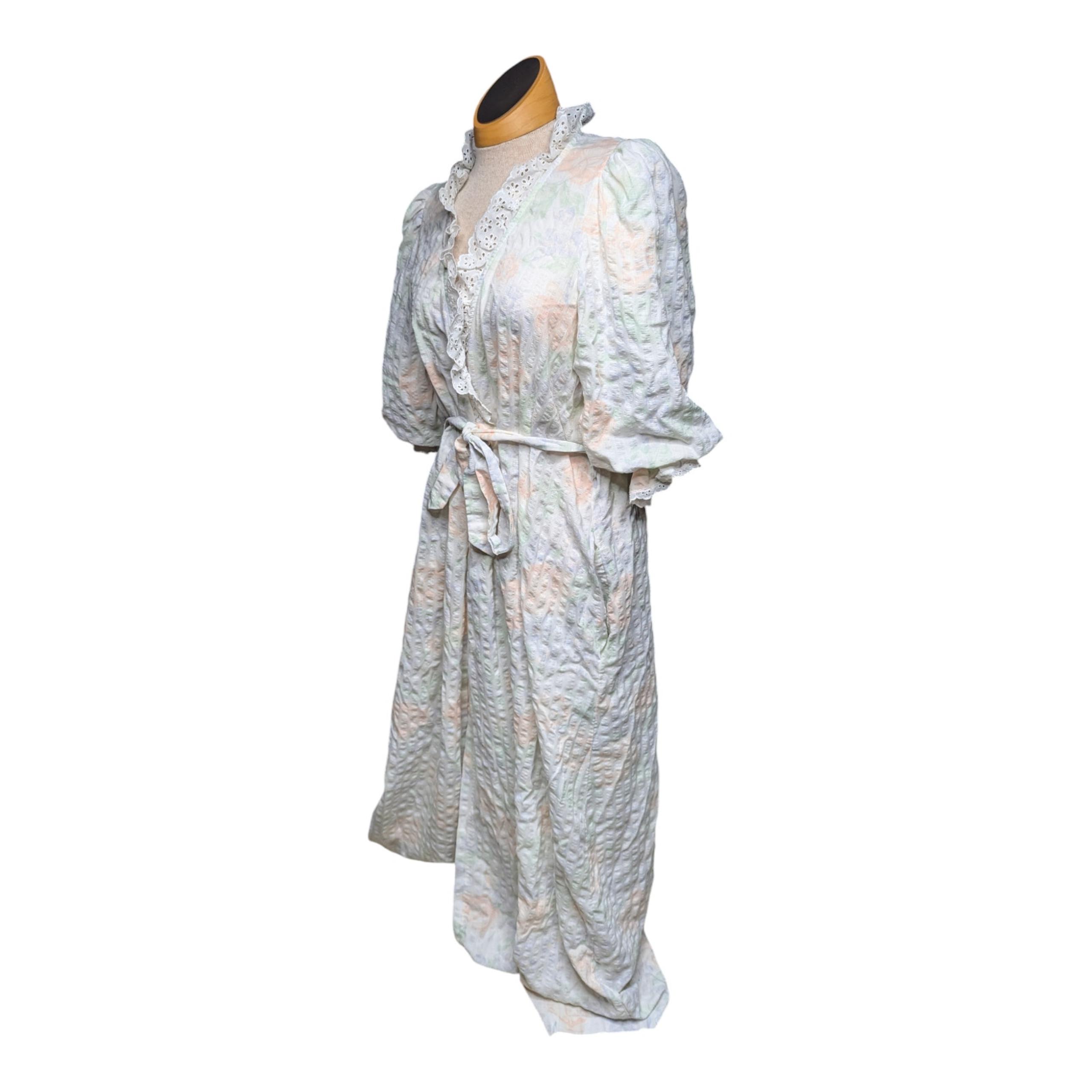 Vtg 1980s Miss Elaine White Pastel Floral Lace Trim True Wrap Front Robe L