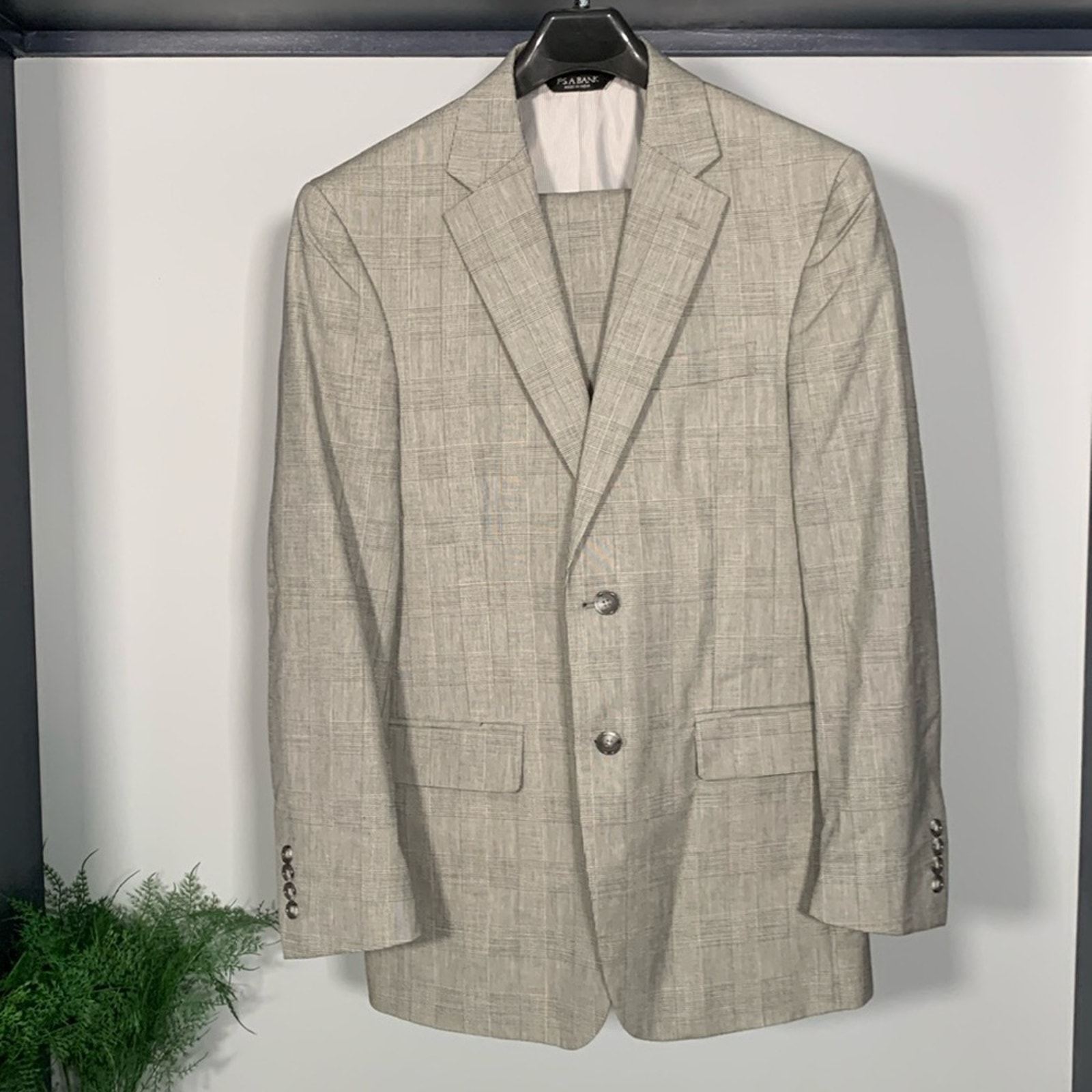 Jos. A Bank Tailored Fit Houndstooth Plaid Suit Black & Cream Size 38R 31R