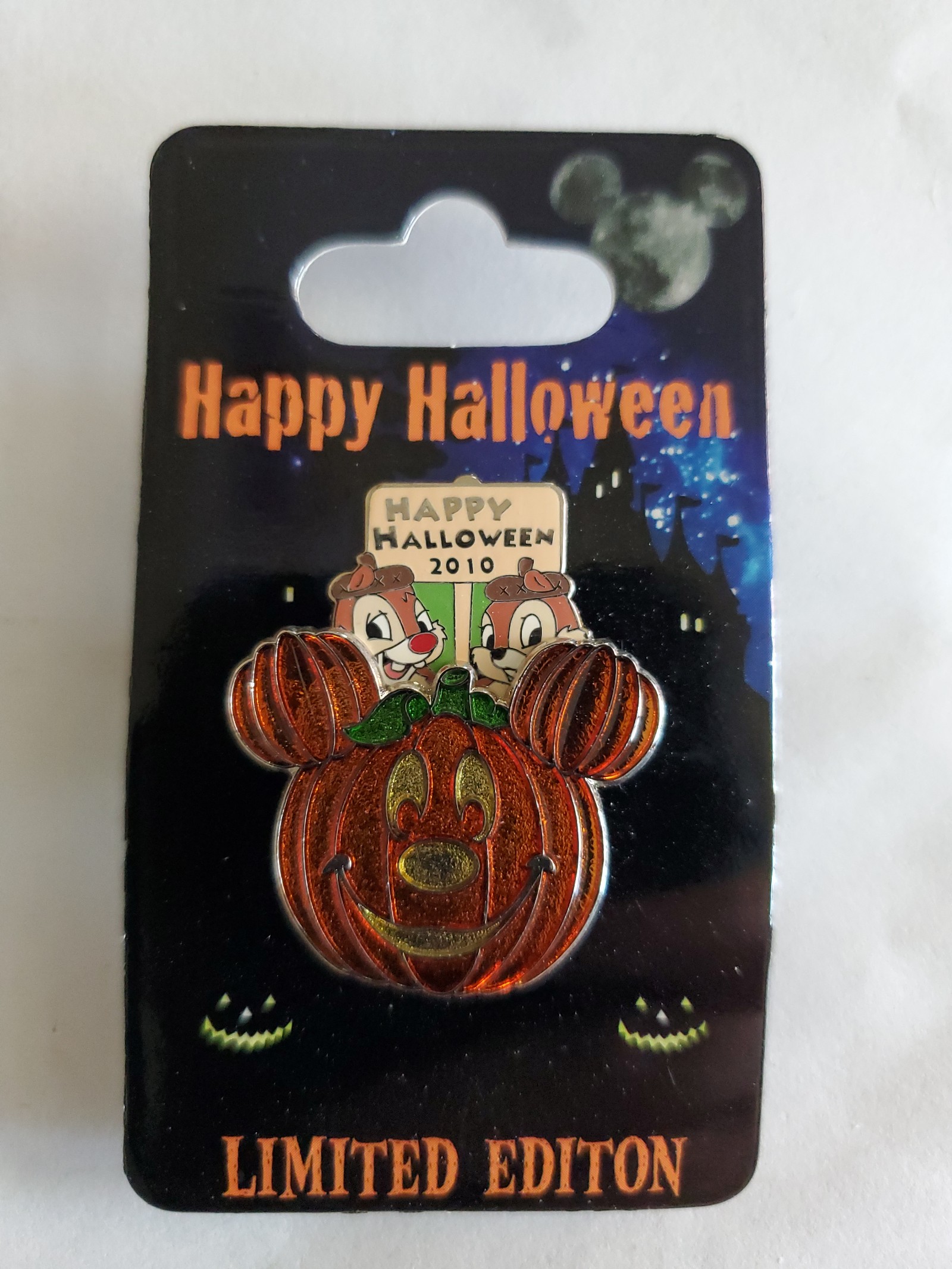 Disney chip and dale Halloween pin 2010 le