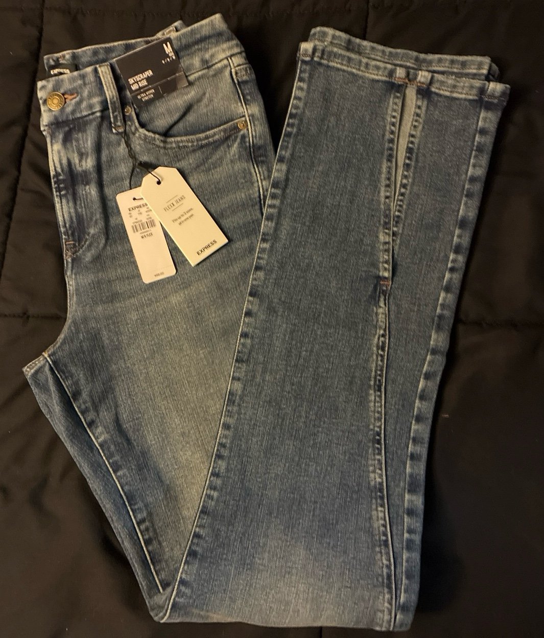 Express Jeans skyscraper mid rise Size: M NWT
