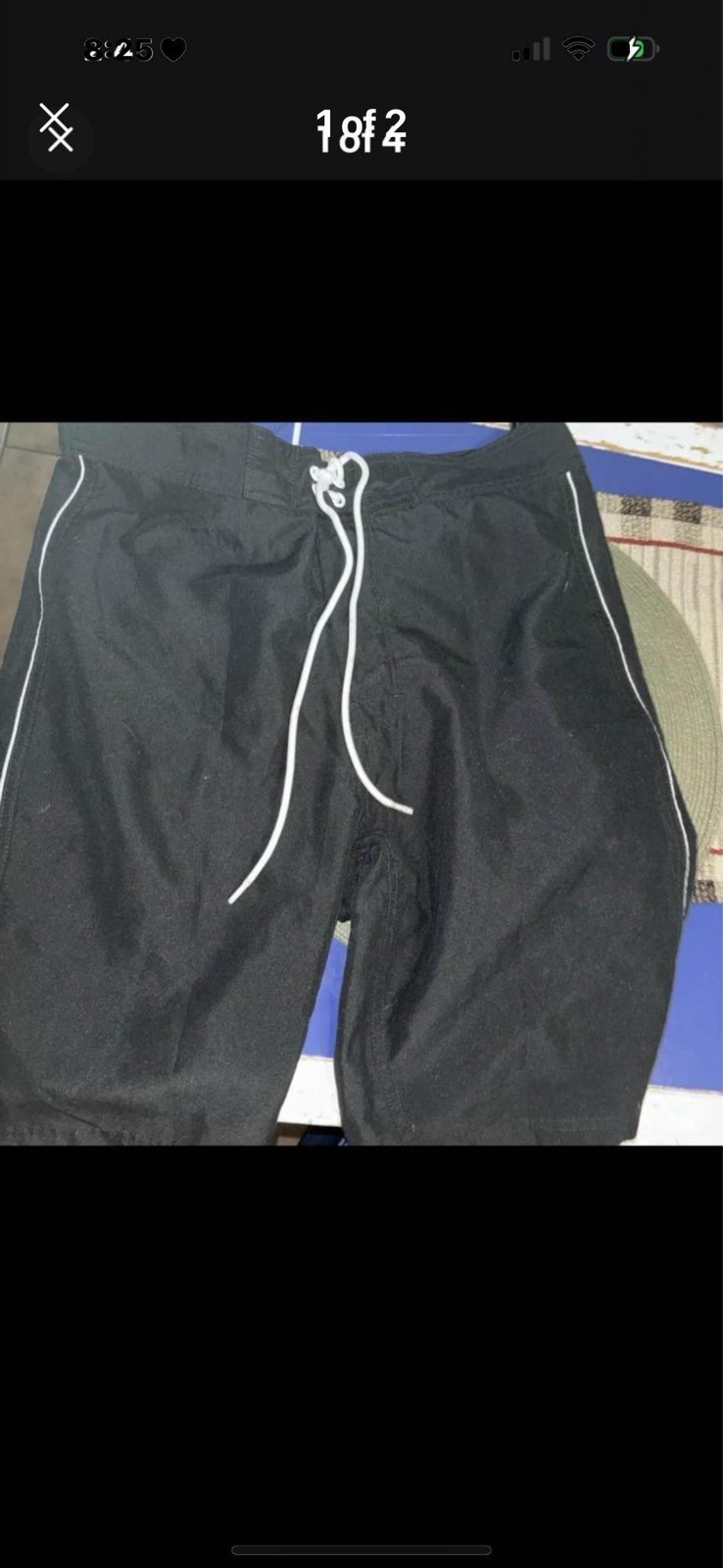 Men’s old navy swim trunks