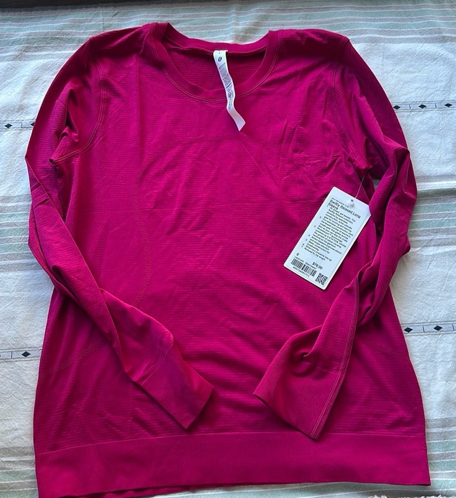 Lululemon Swiftly Relaxed Long Sleeve
