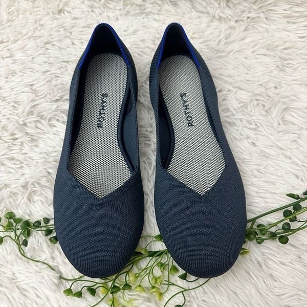ROTHY’s The Flat in Soft flexible Knit midnight blue Sz 9.5 Comfort Sustainable