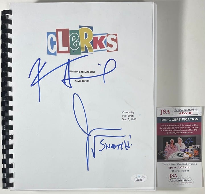 Kevin Smith & Jason Mewes Signed Clerks Full Movie Script Autograph JSA COA