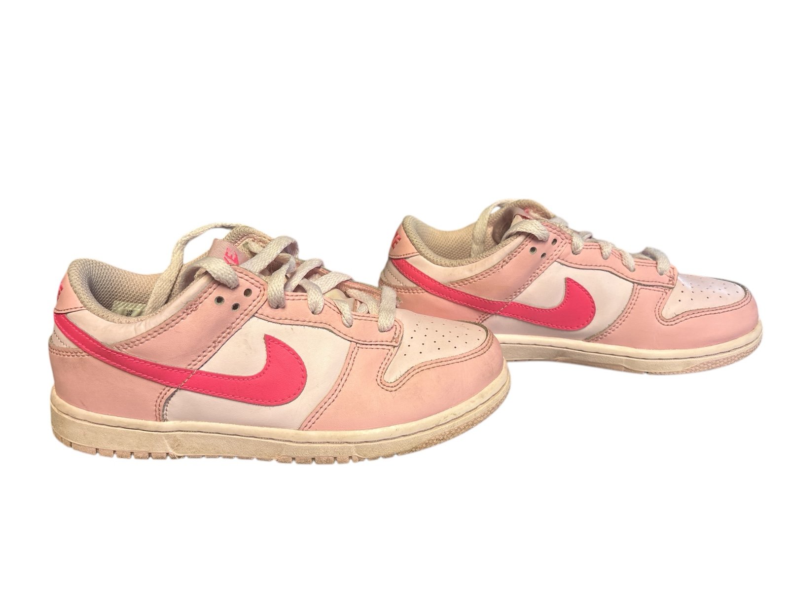 NIKE DUNK LOW TRIPLE PINK DH9765-600 Size 2Y